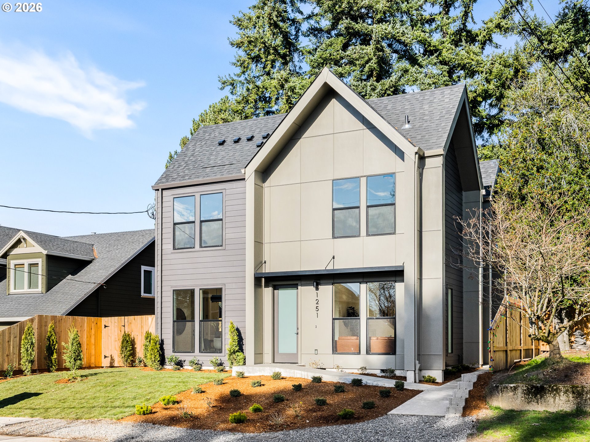 1251 SW Hume CT