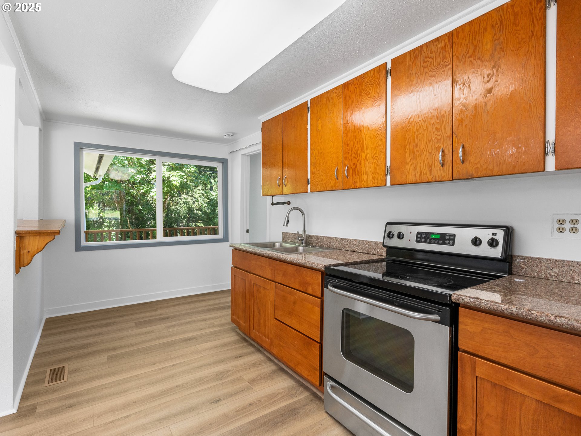 3946 SW Cullen BLVD, Portland