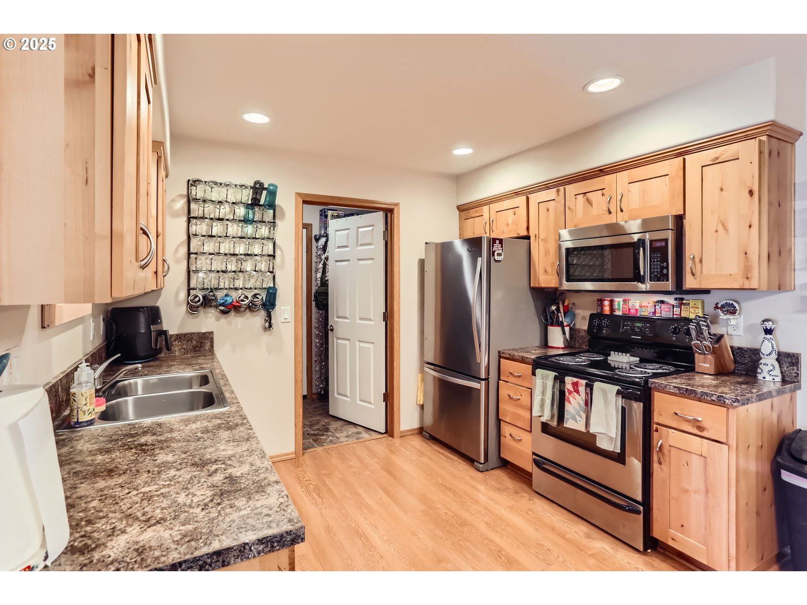 1257 SW Tall Oaks DR, McMinnville