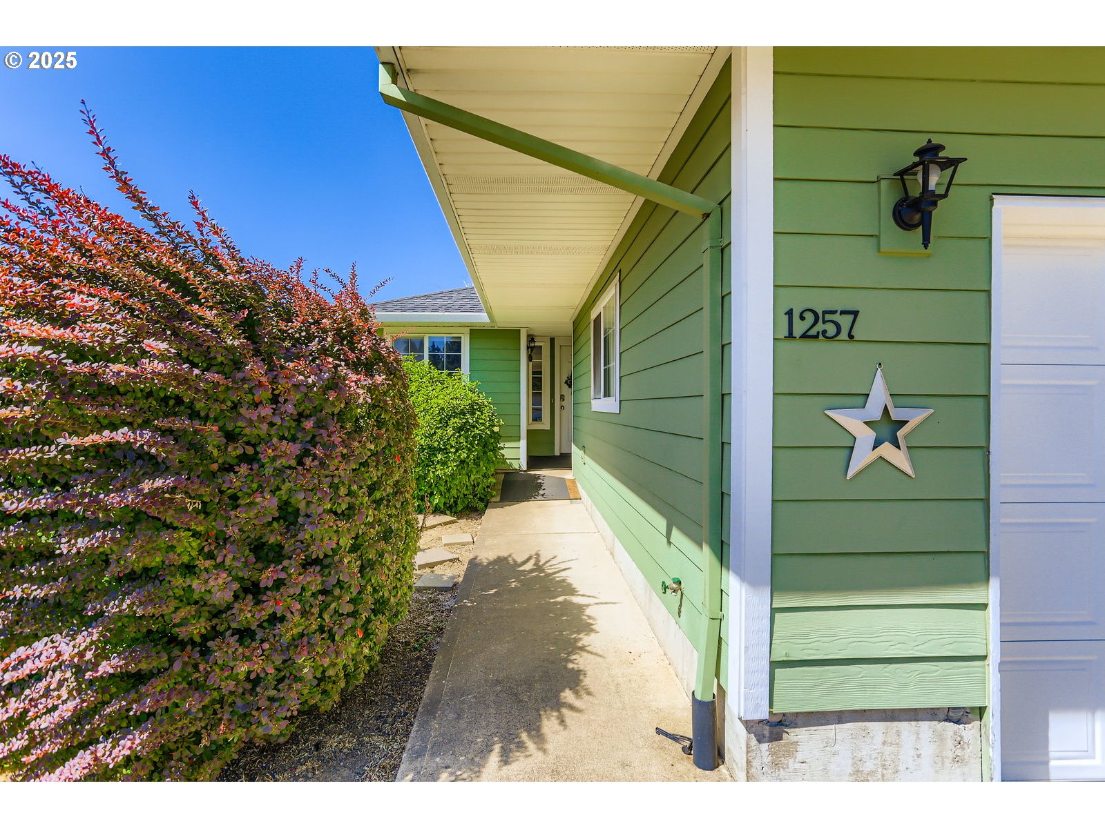 1257 SW Tall Oaks DR, McMinnville