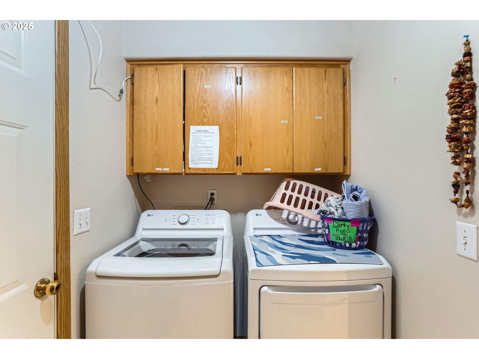 1257 SW Tall Oaks DR, McMinnville