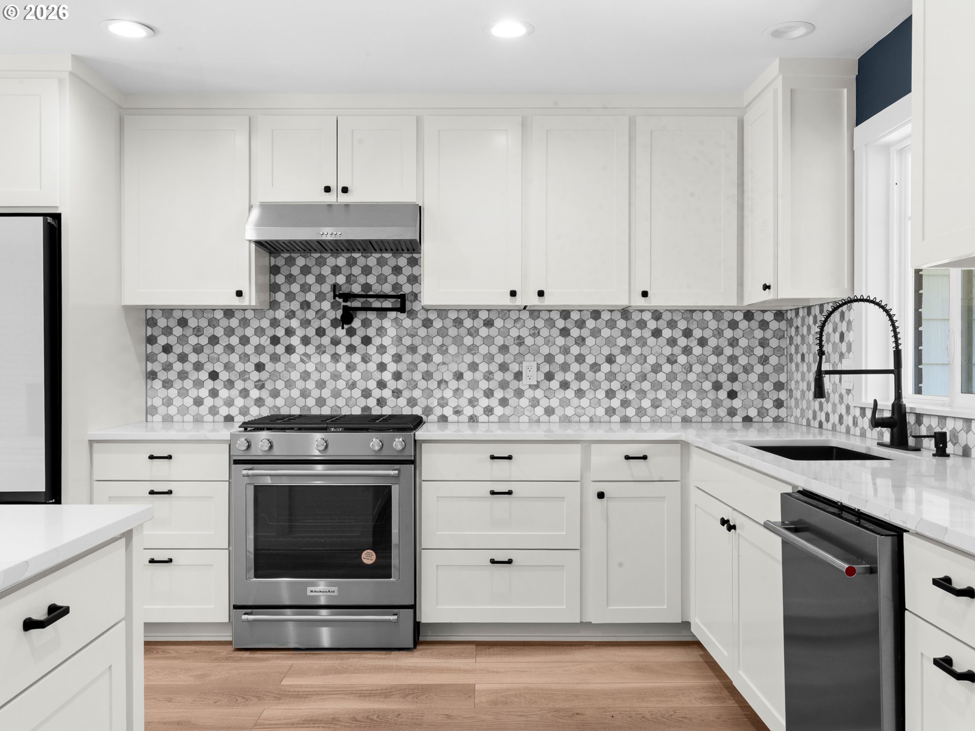 2536 DEBOK RD