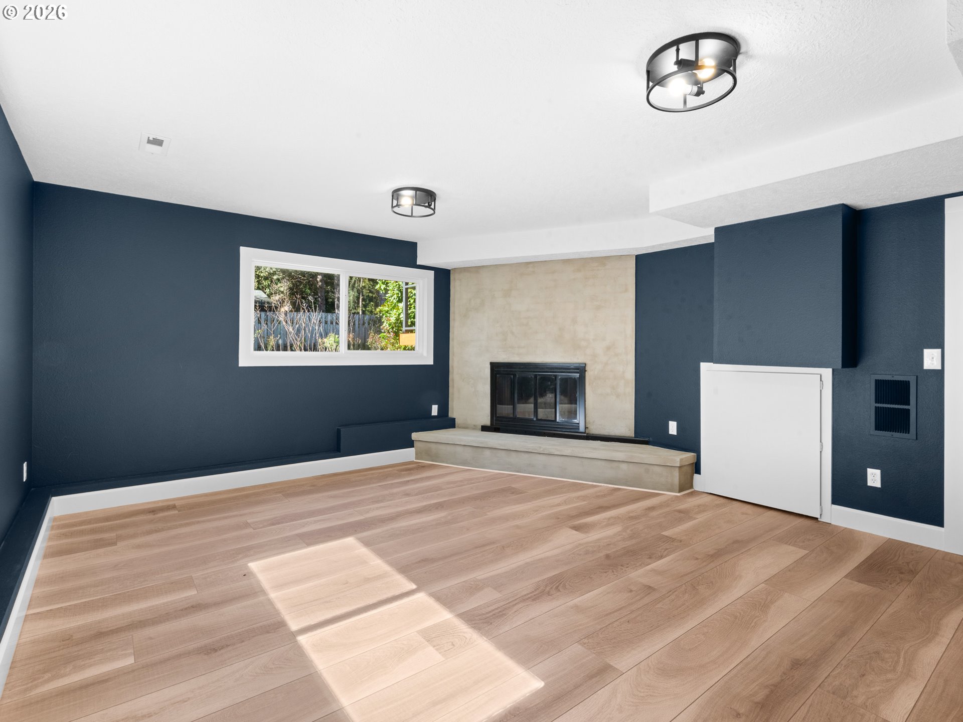 2536 DEBOK RD