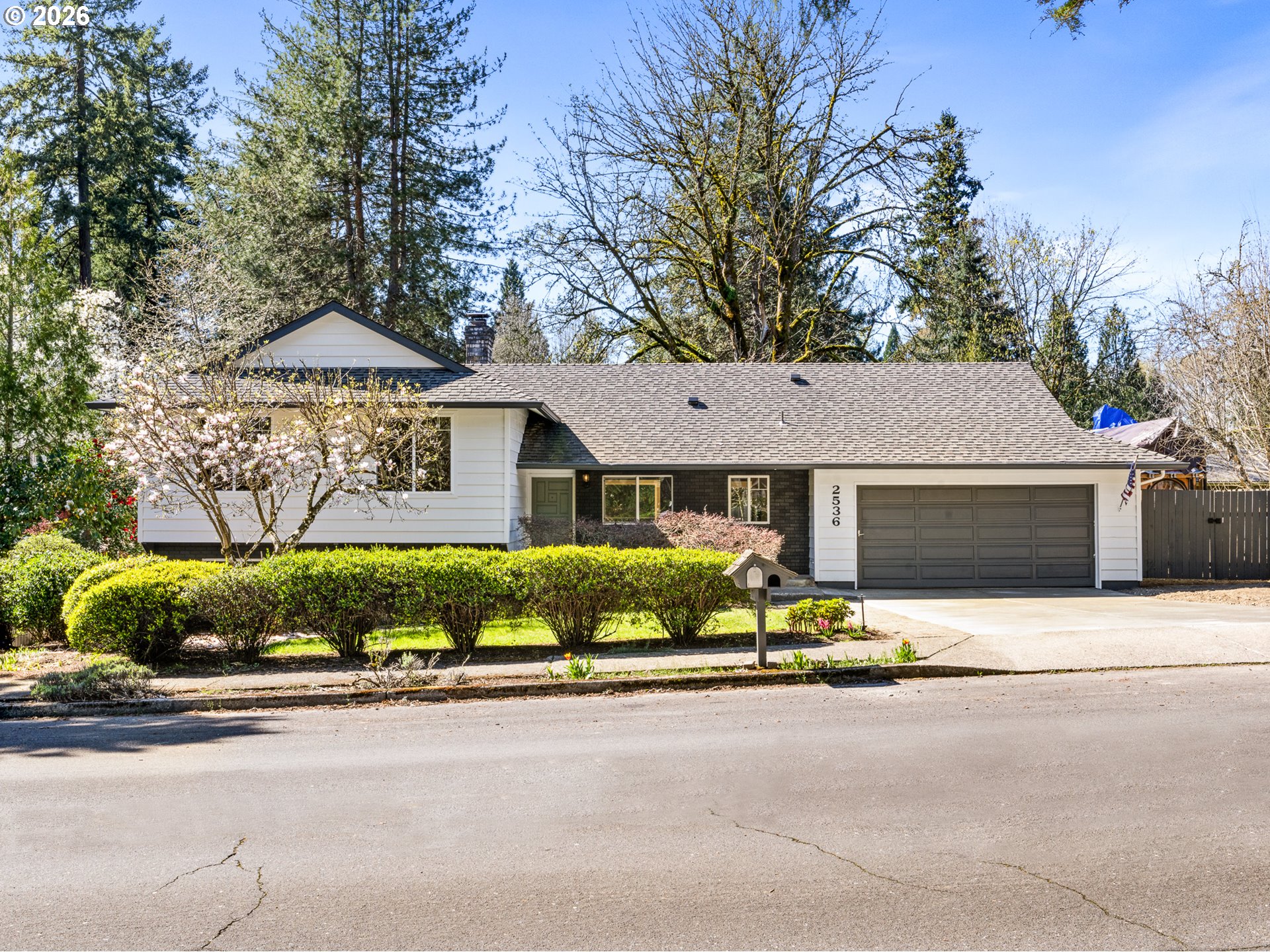 2536 DEBOK RD