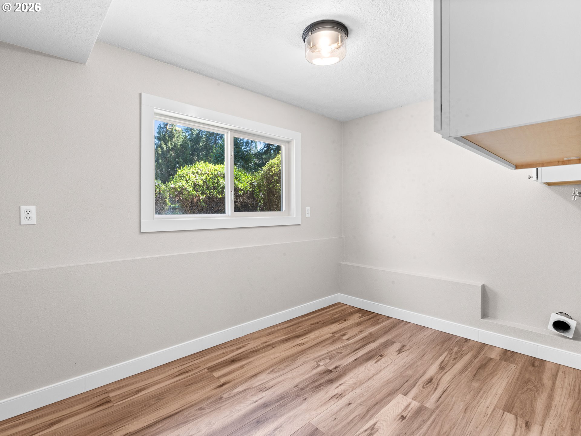 2536 DEBOK RD