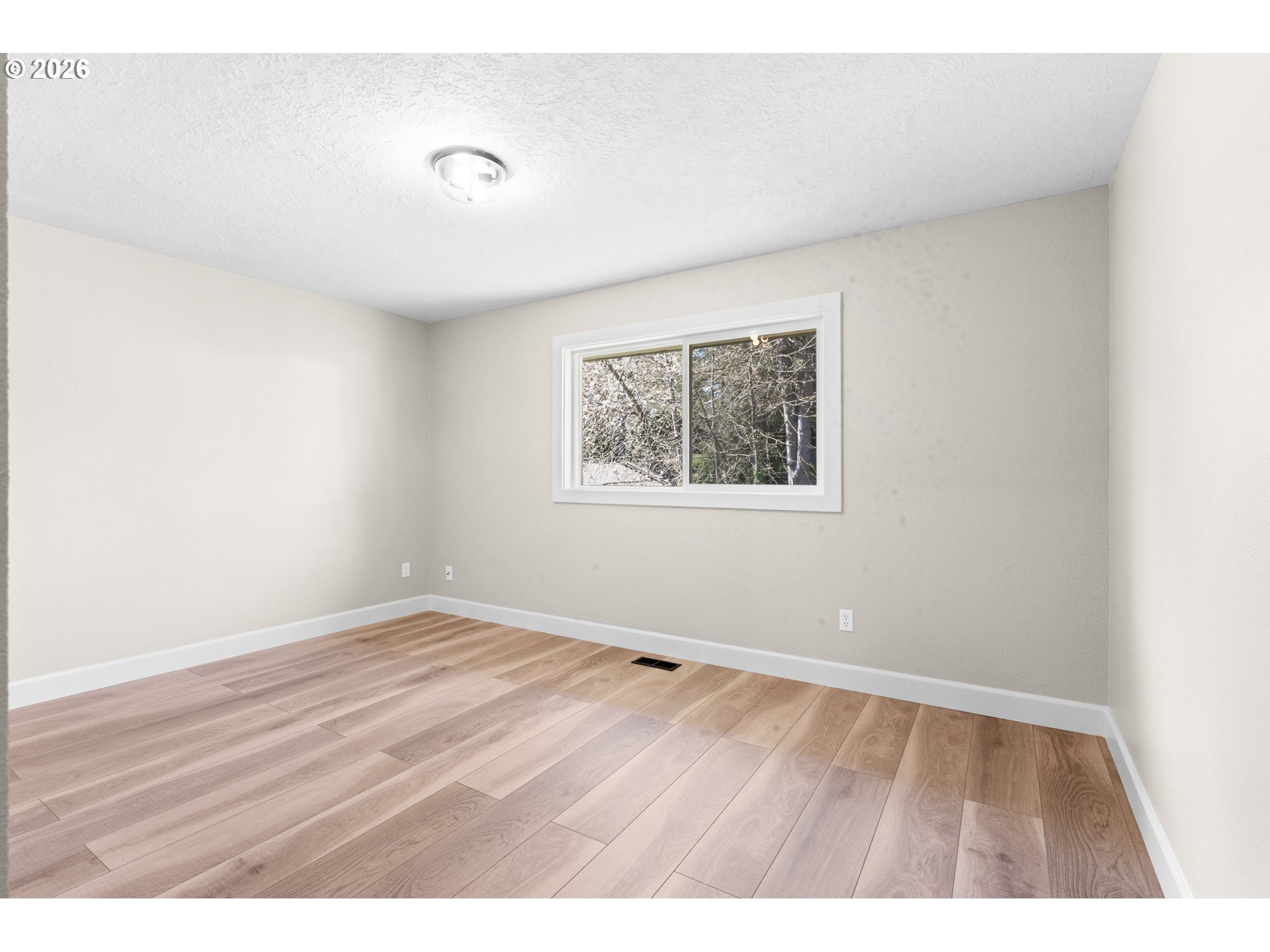 2536 DEBOK RD