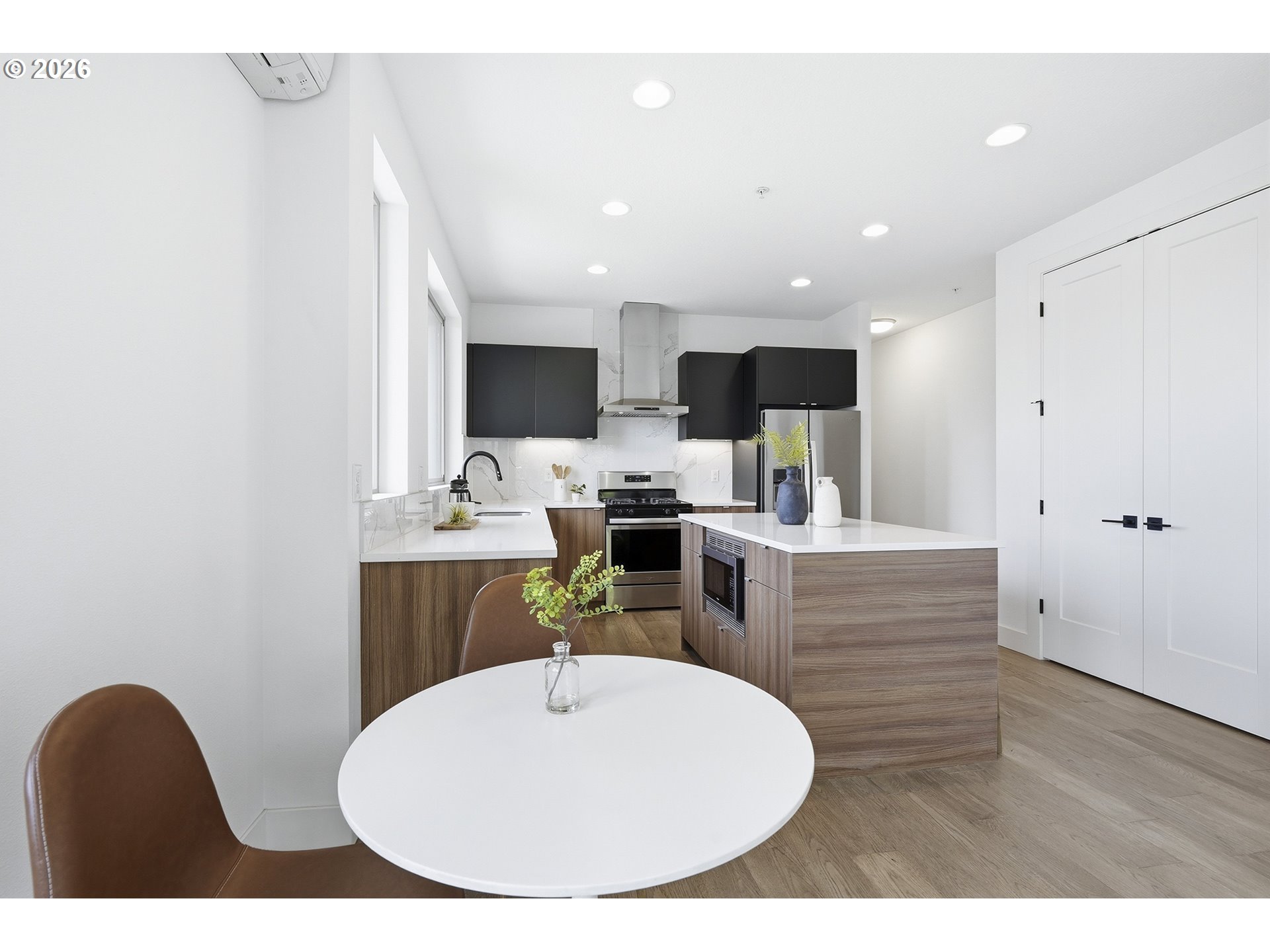 1616 NE 45TH AVE 5E