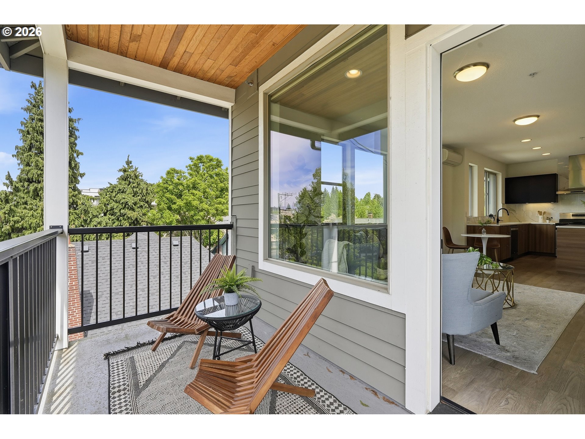 1616 NE 45TH AVE 5E