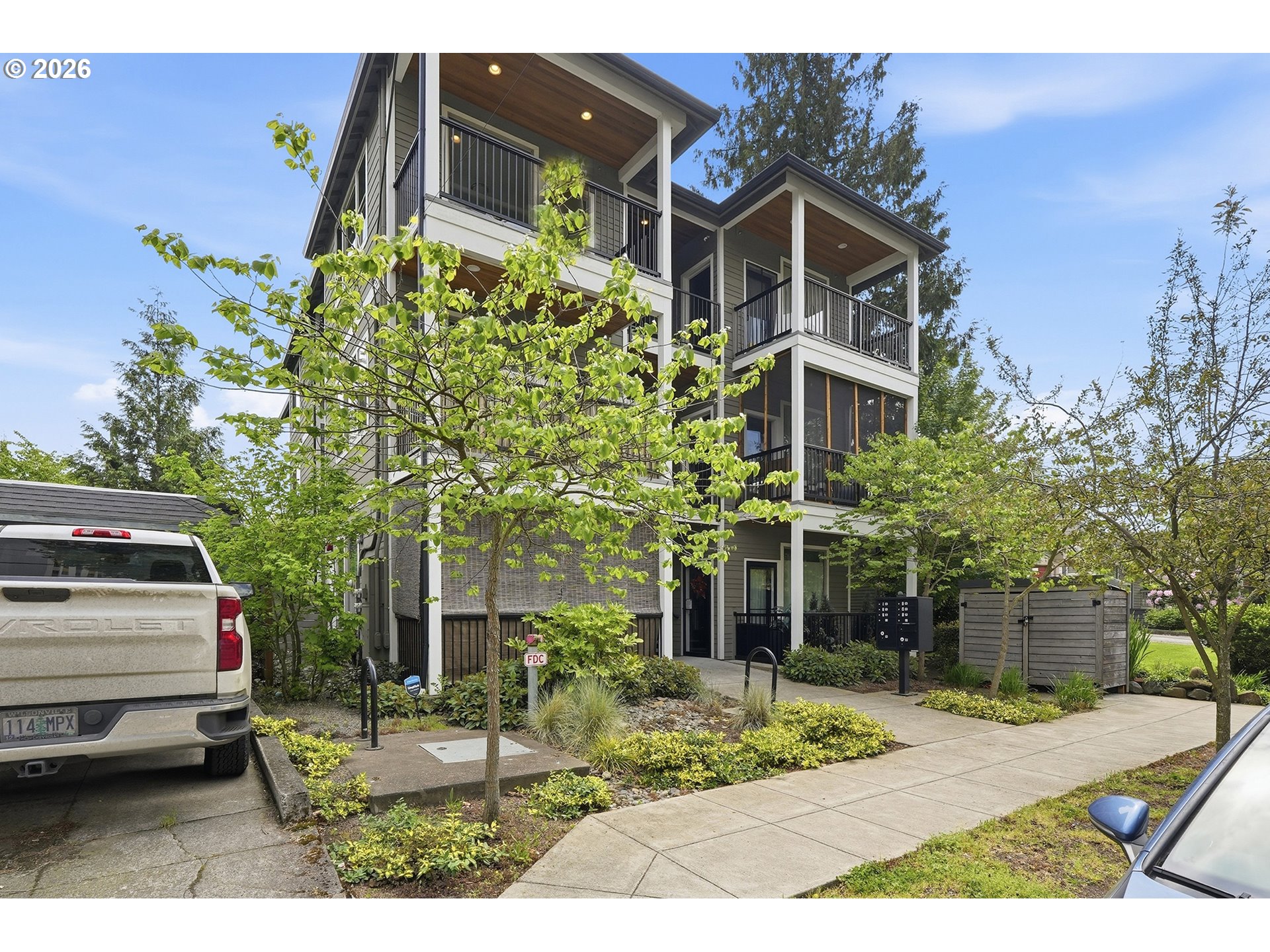 1616 NE 45TH AVE 5E