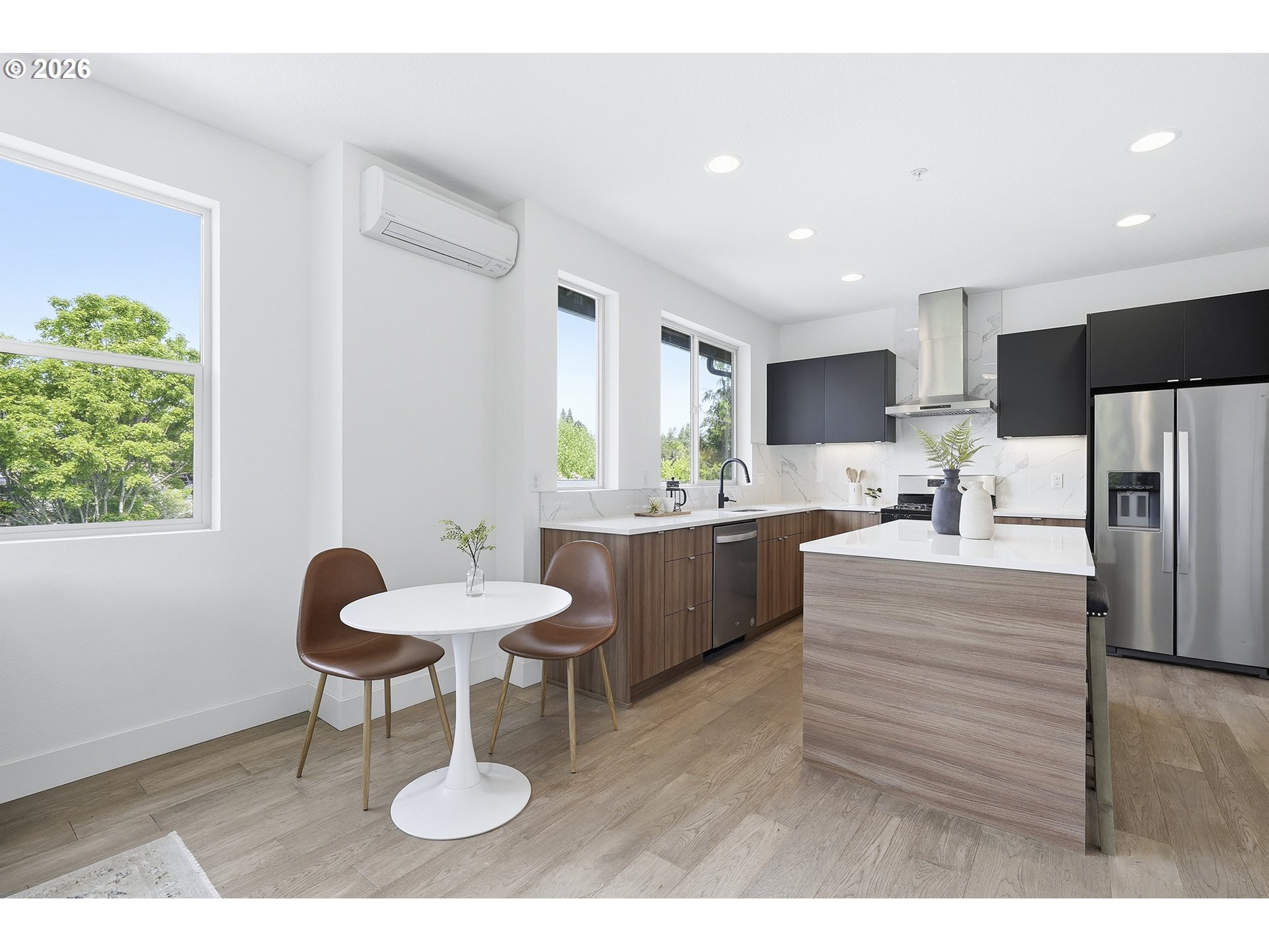 1616 NE 45TH AVE 5E