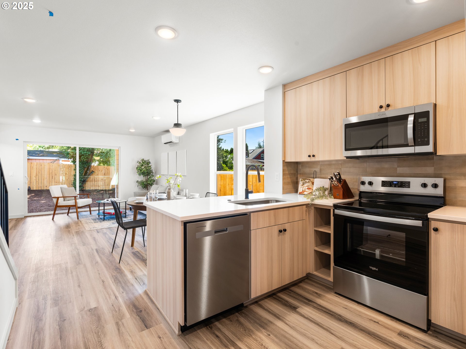 114 NE 74TH AVE, Portland