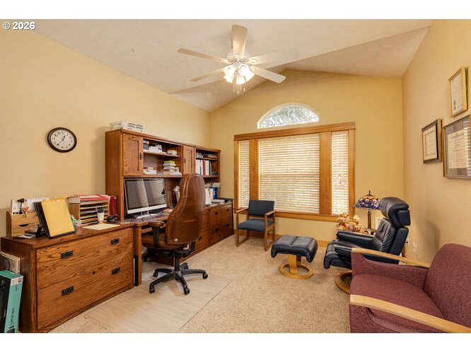 521 NW MT MAZAMA ST, McMinnville