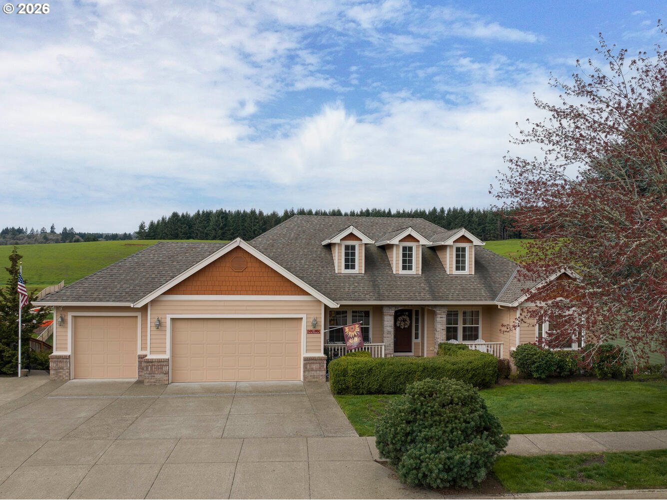 521 NW MT MAZAMA ST, McMinnville