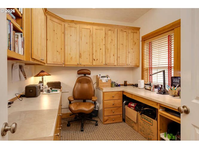 521 NW MT MAZAMA ST, McMinnville