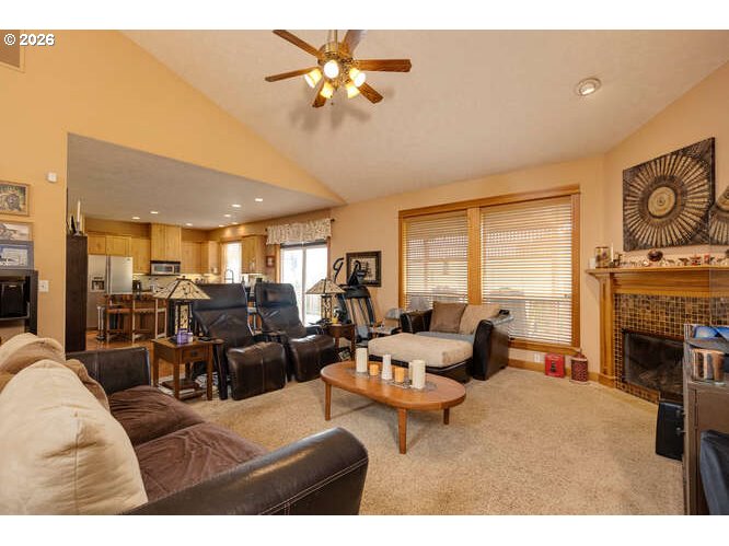 521 NW MT MAZAMA ST, McMinnville