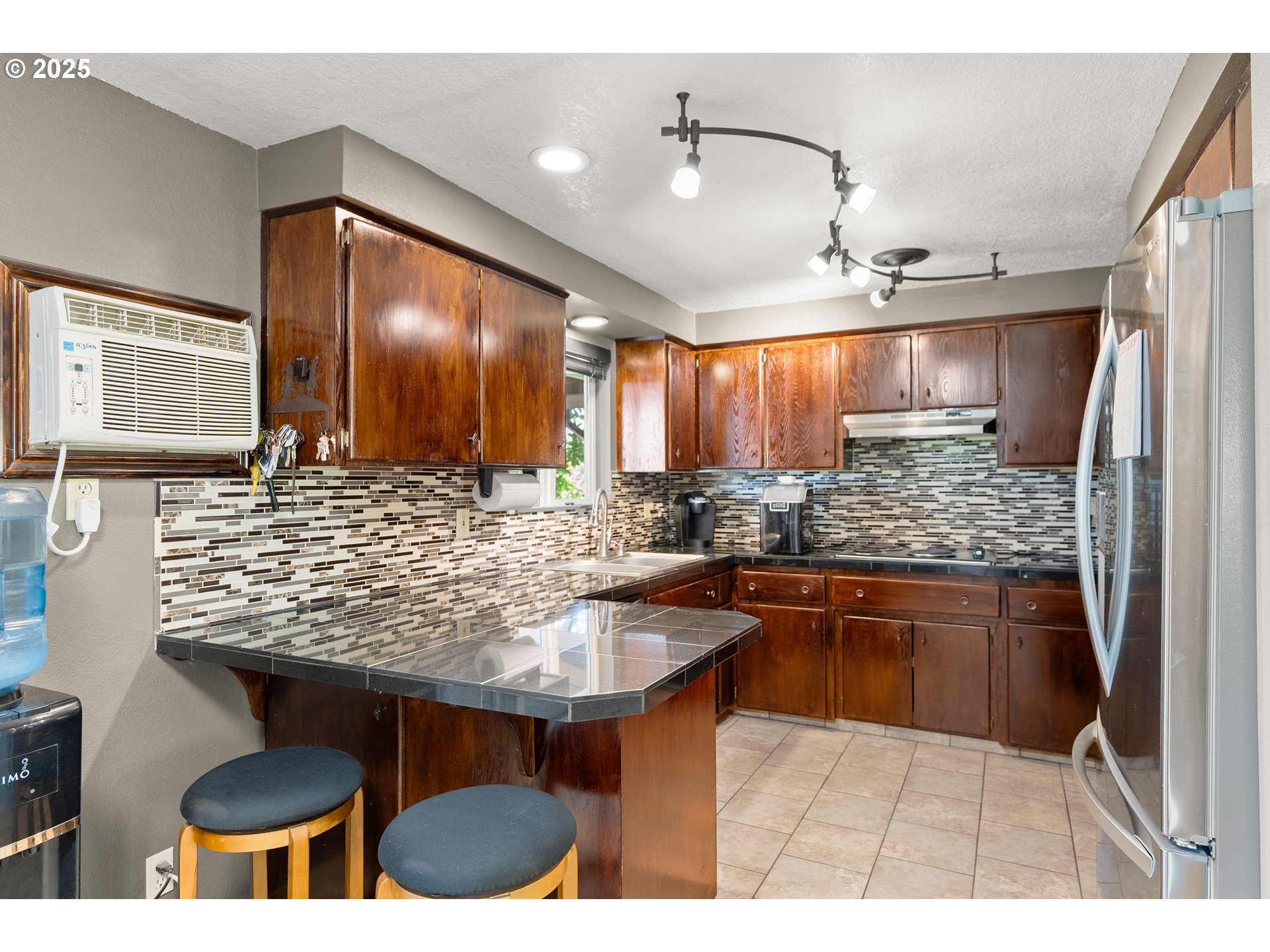 5825 NE RIVERSIDE DR, McMinnville