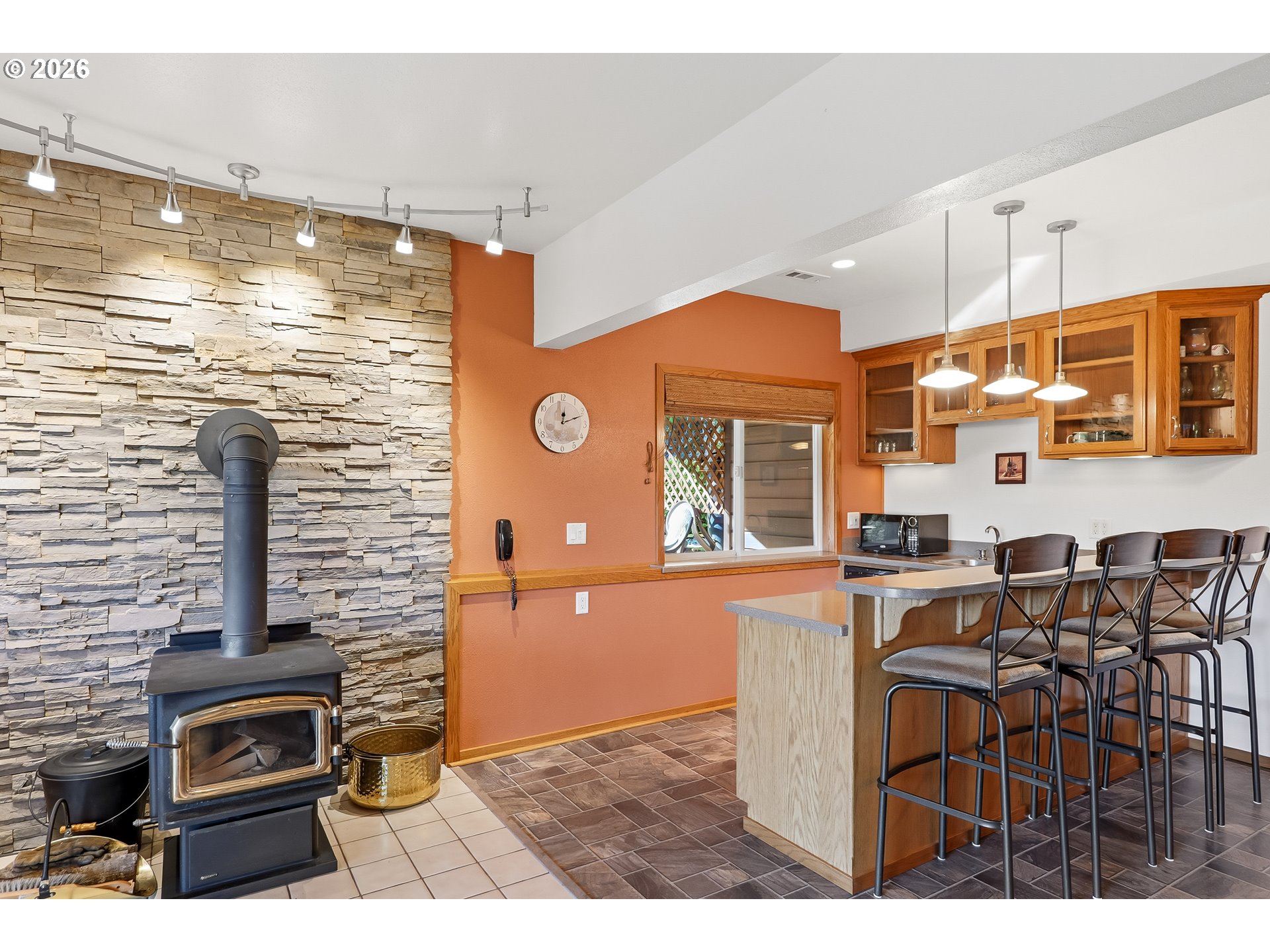 16532 SW HOLLY HILL RD