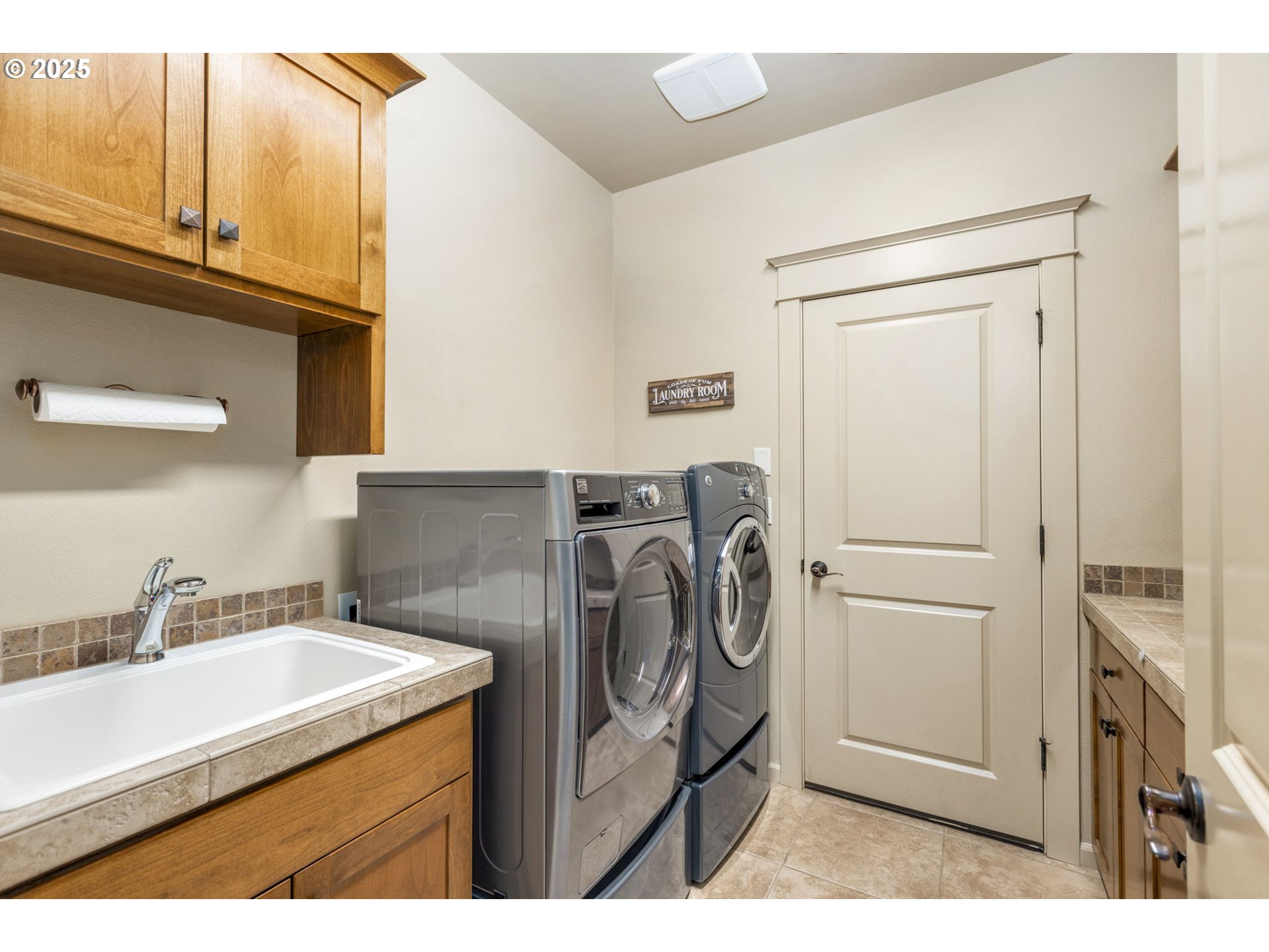 5435 SWALLOW TAIL ST