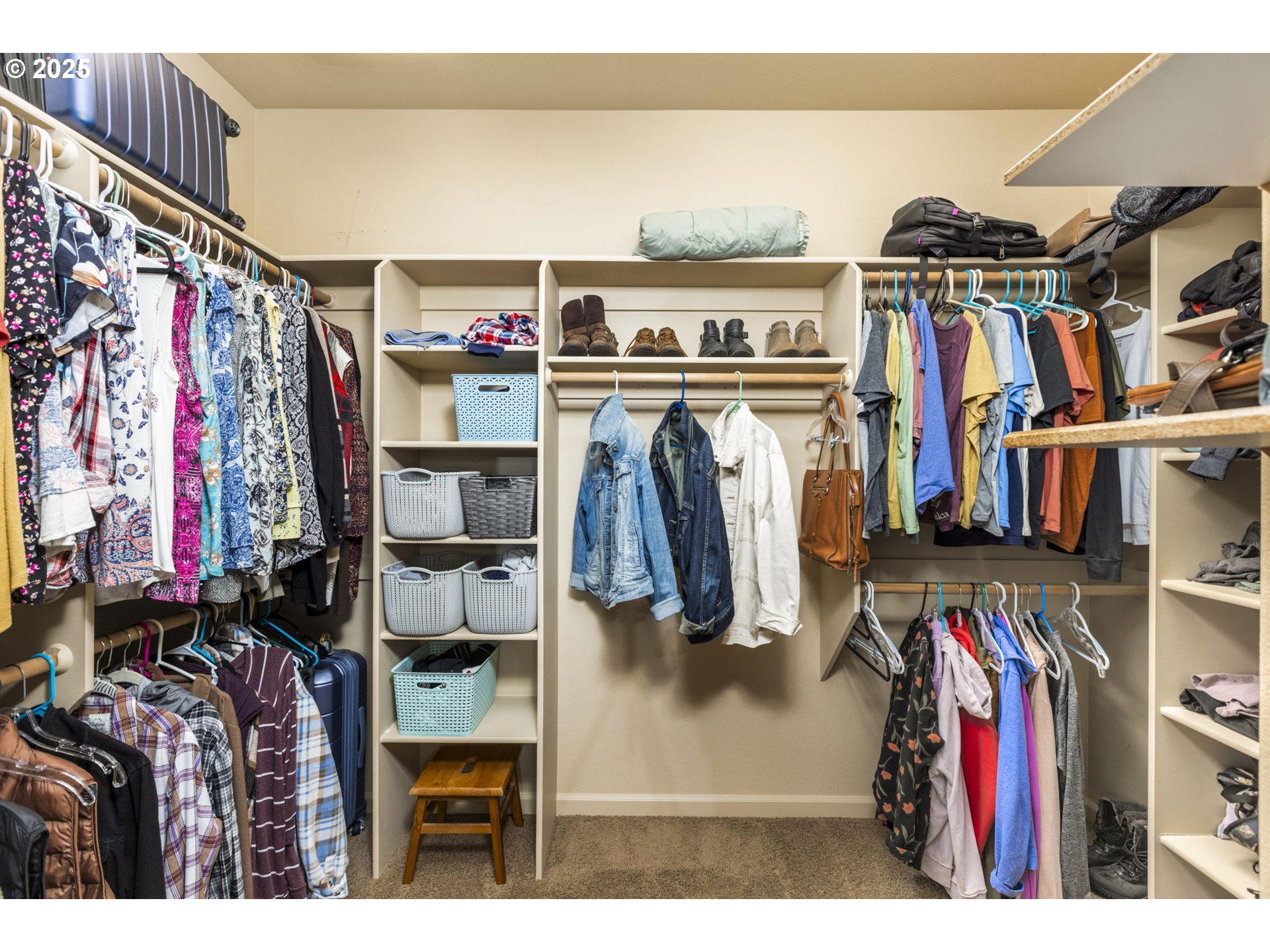 5435 SWALLOW TAIL ST