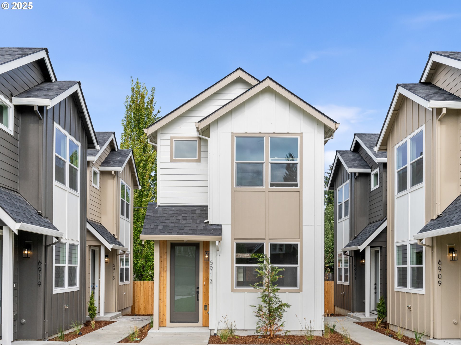 6913 N Bank ST, Portland