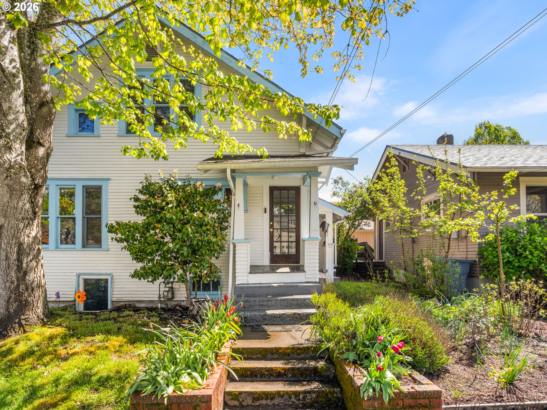1262 NW VAN BUREN AVE