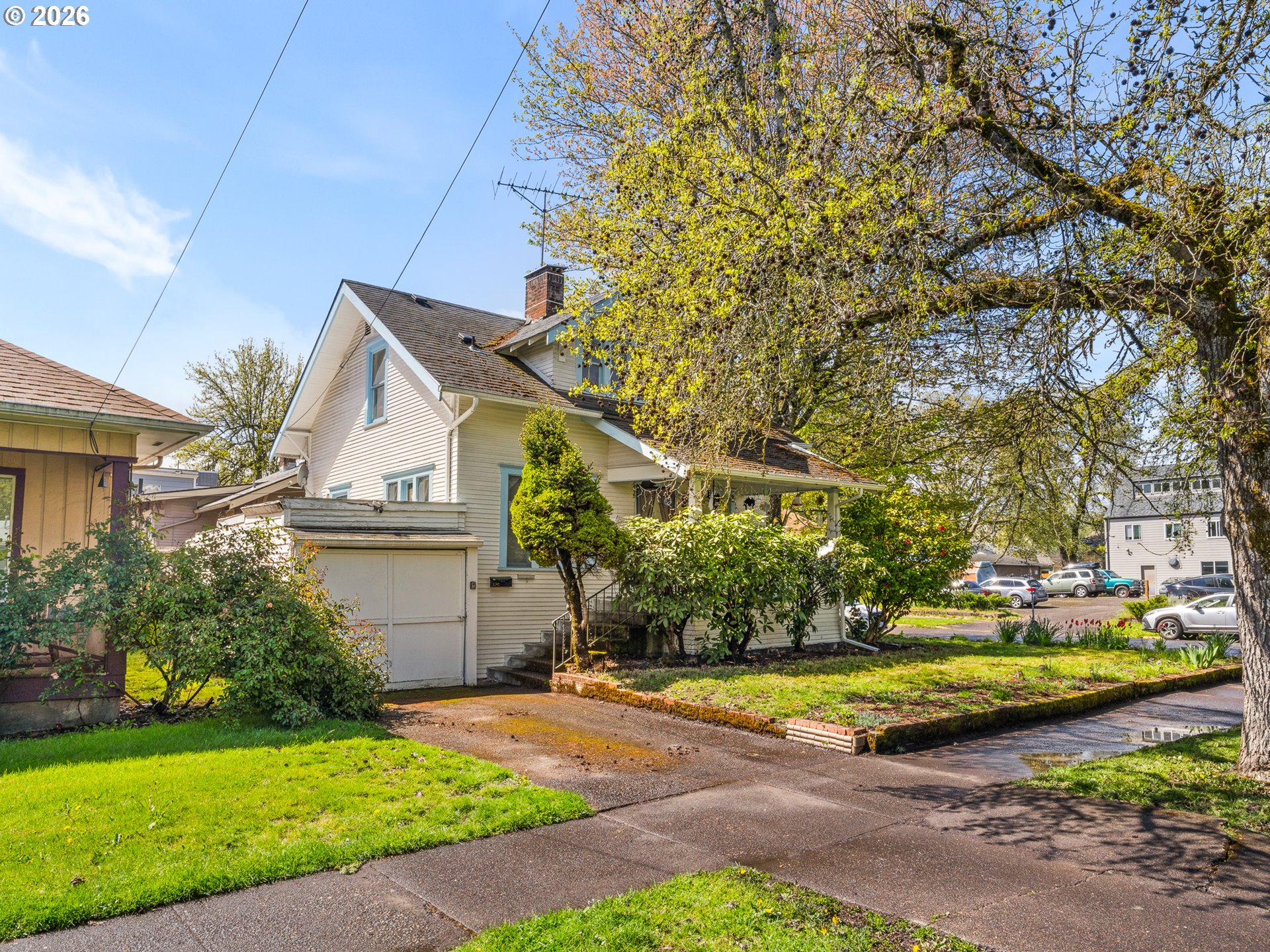 1262 NW VAN BUREN AVE