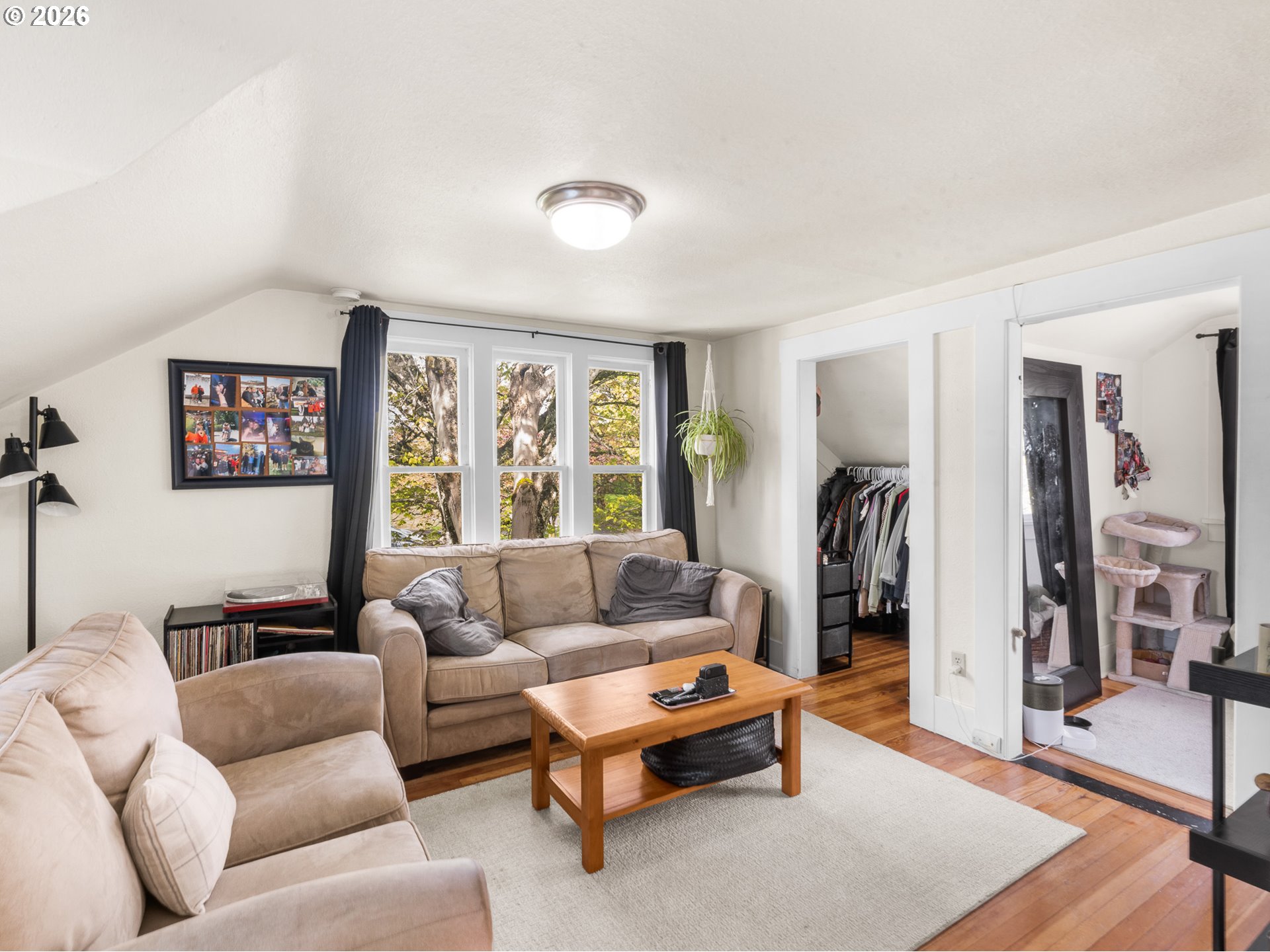 1262 NW VAN BUREN AVE