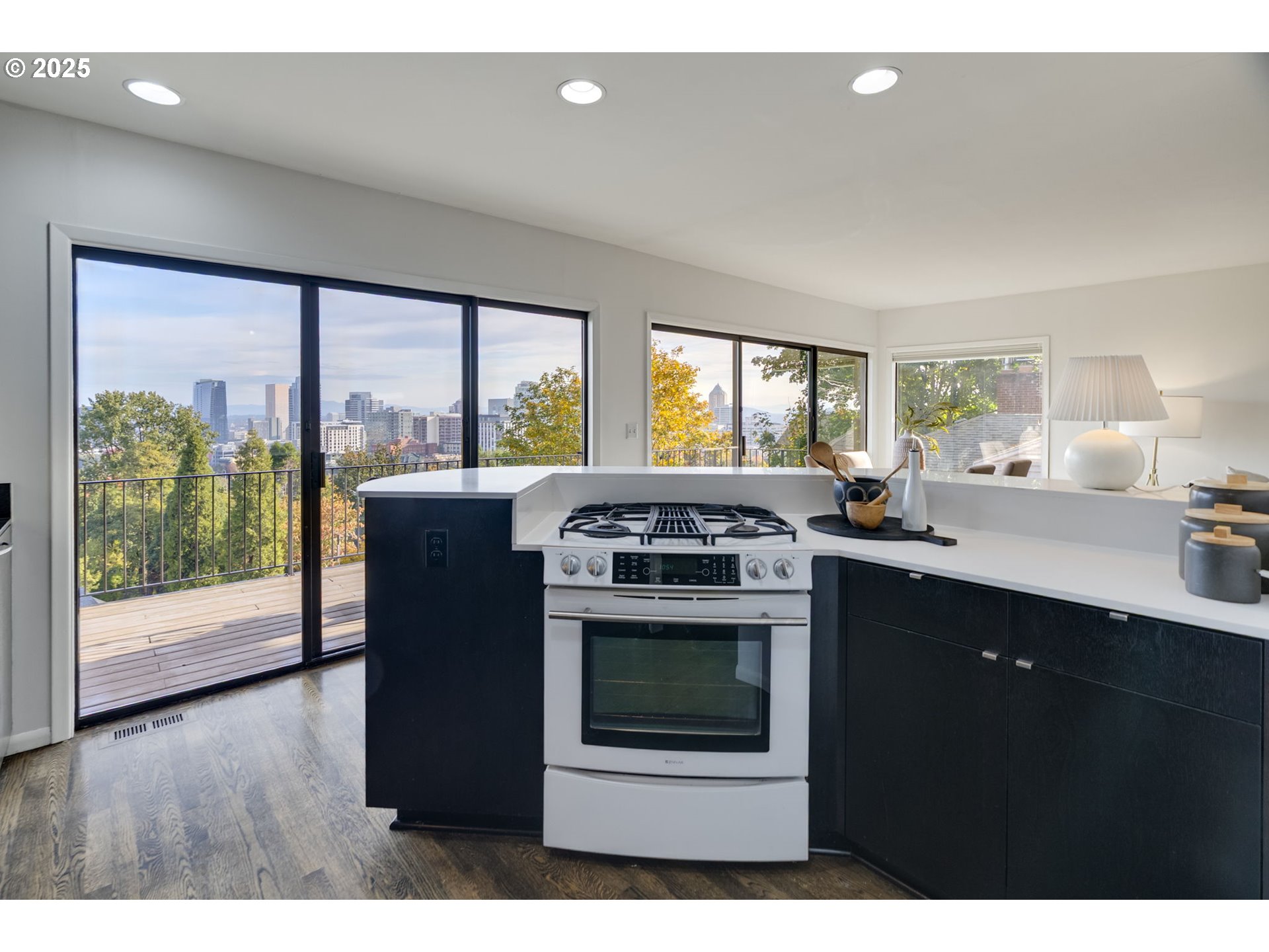 1515 SW UPPER HALL ST, Portland