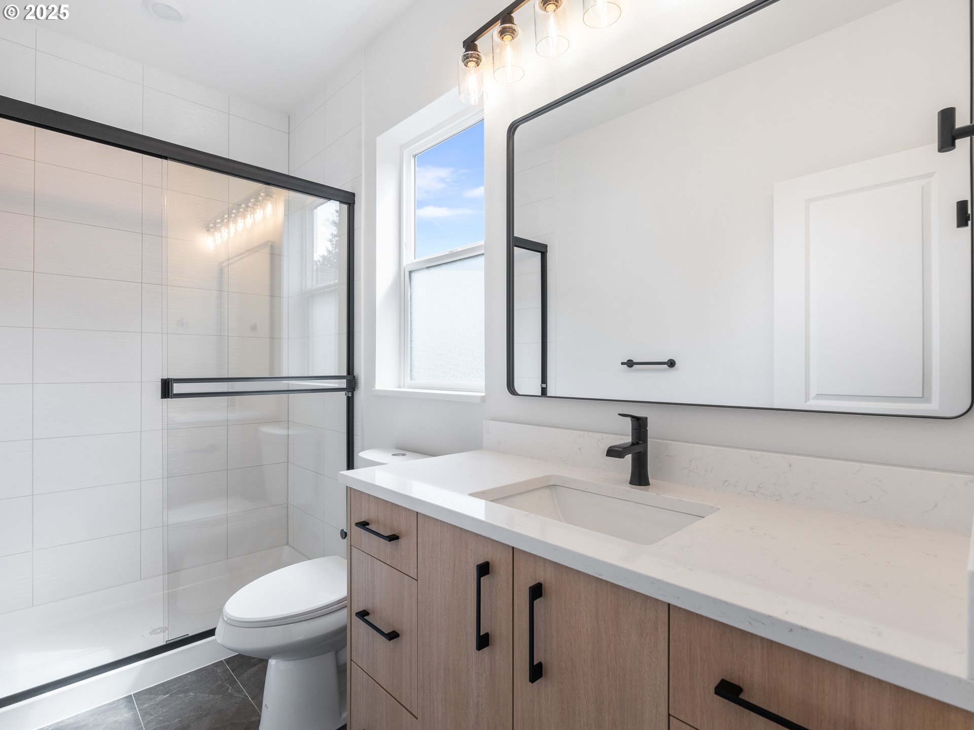 3851 N Willis BLVD 5, Portland Unit: 5