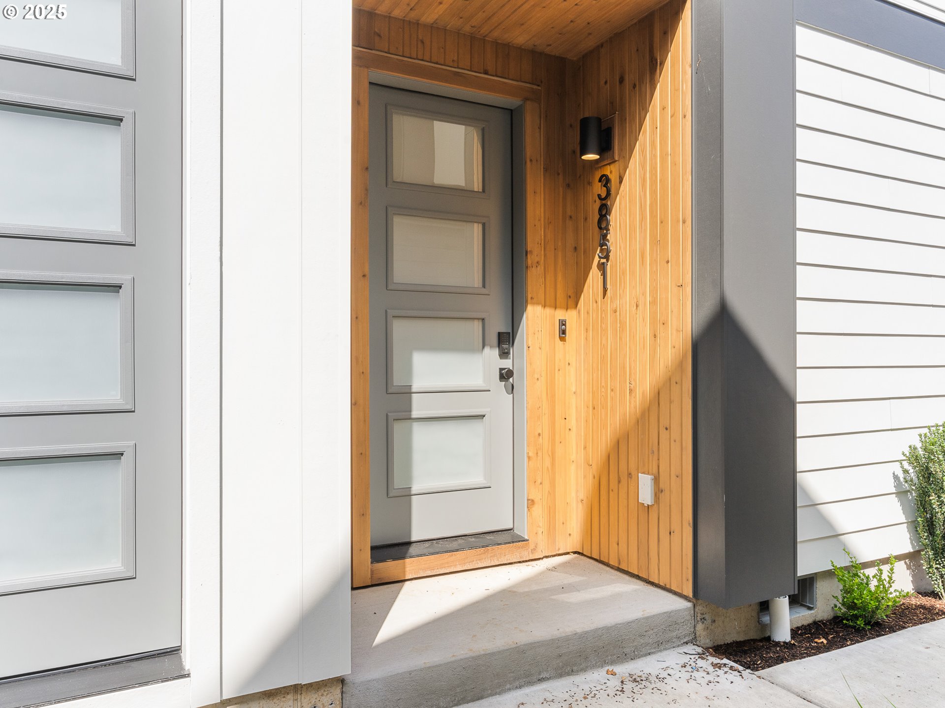 3851 N Willis BLVD 5, Portland Unit: 5