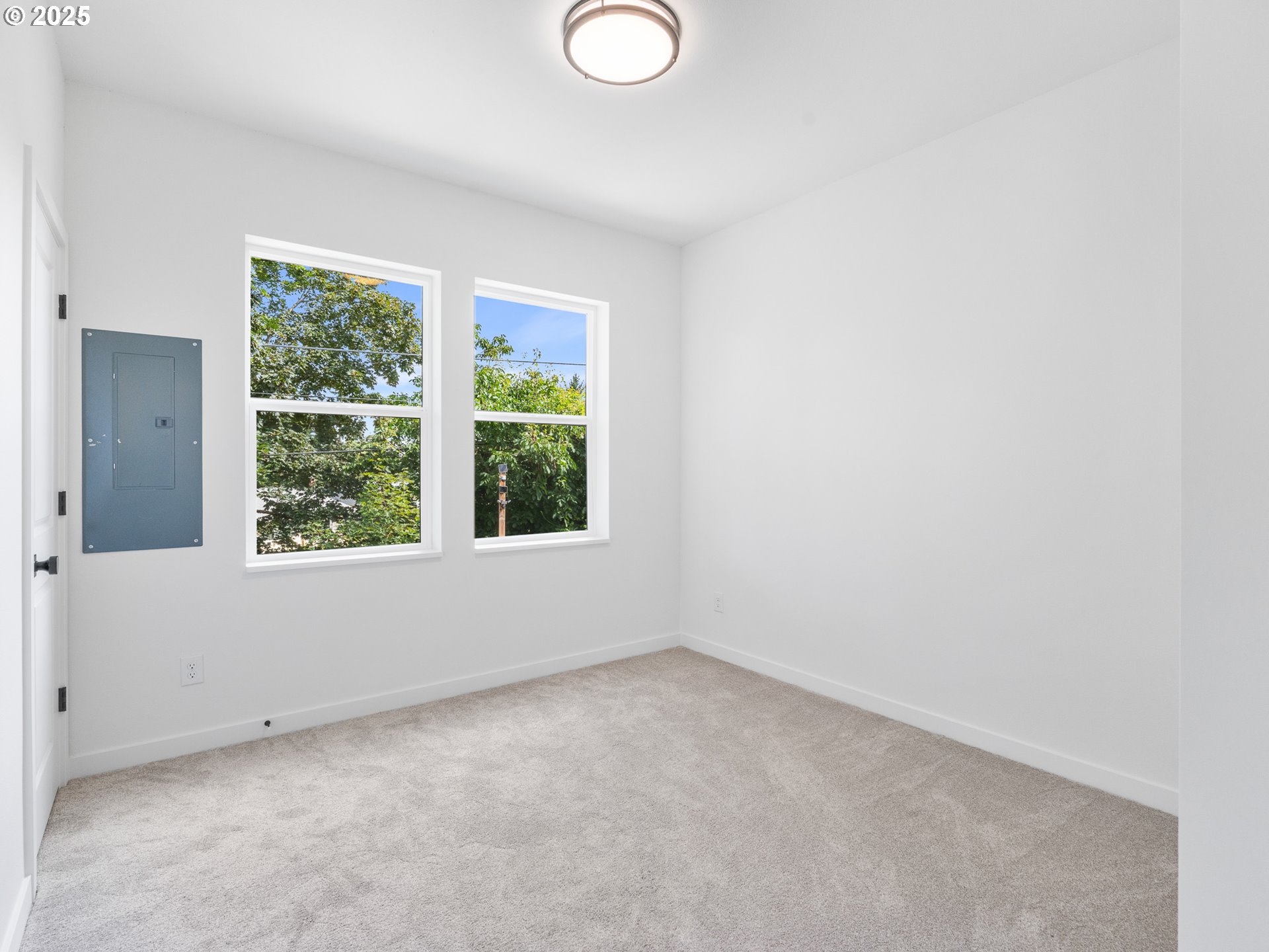 3851 N Willis BLVD 5, Portland Unit: 5