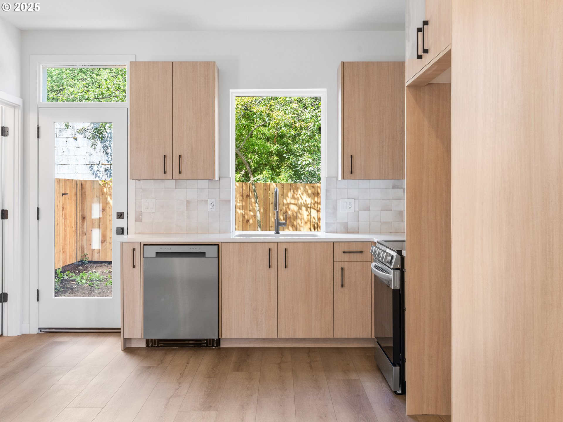 3851 N Willis BLVD 5, Portland Unit: 5