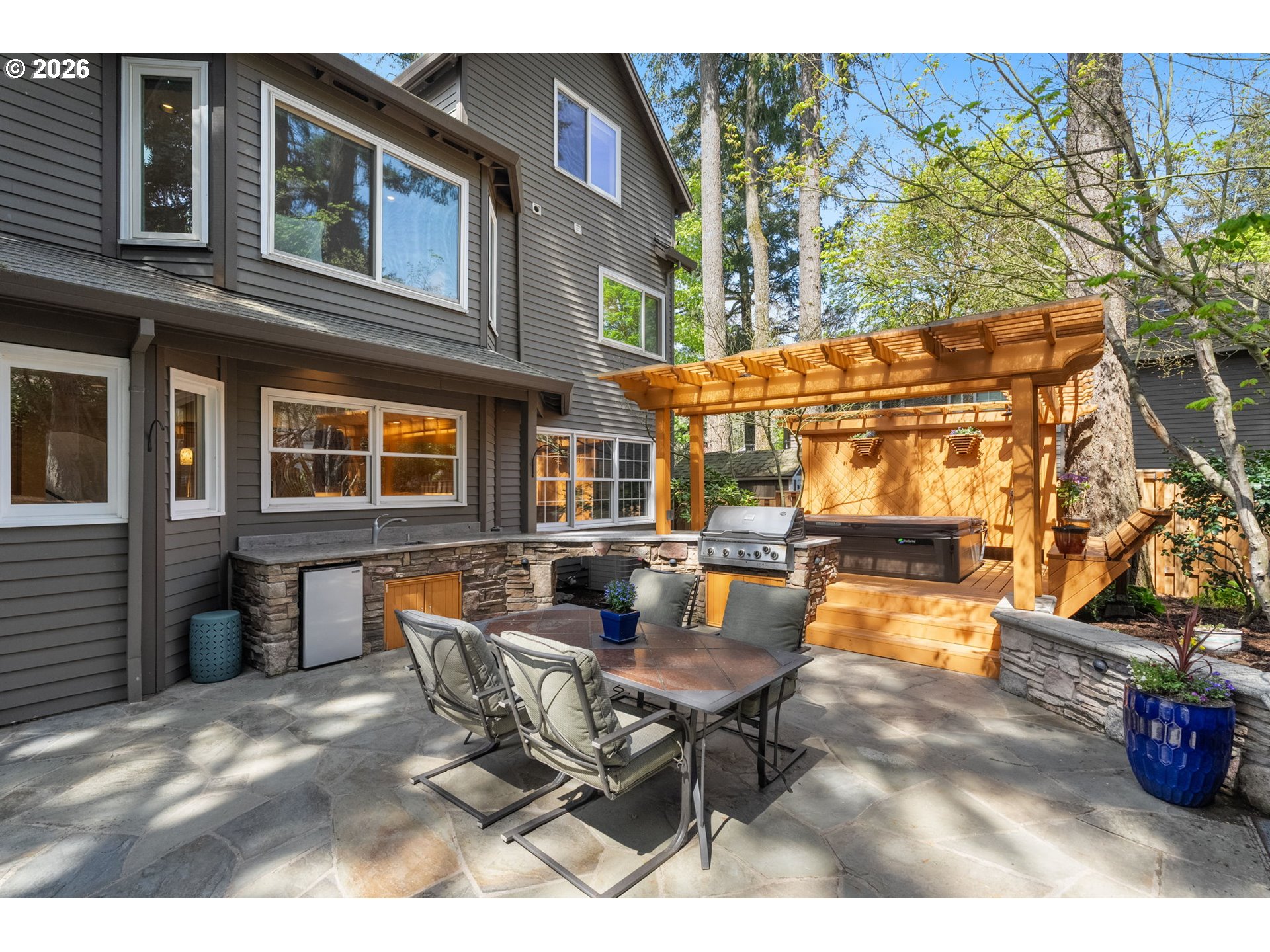 4140 MELISSA DR