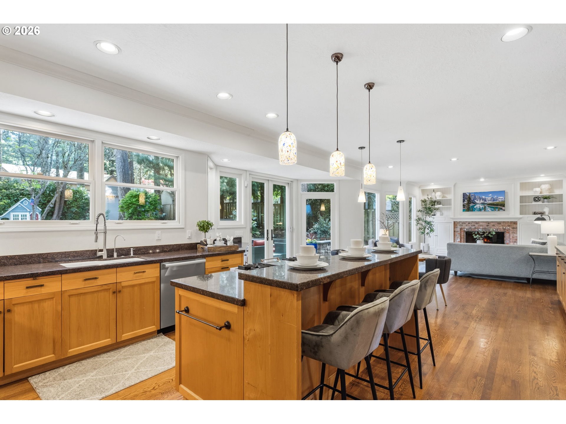 4140 MELISSA DR