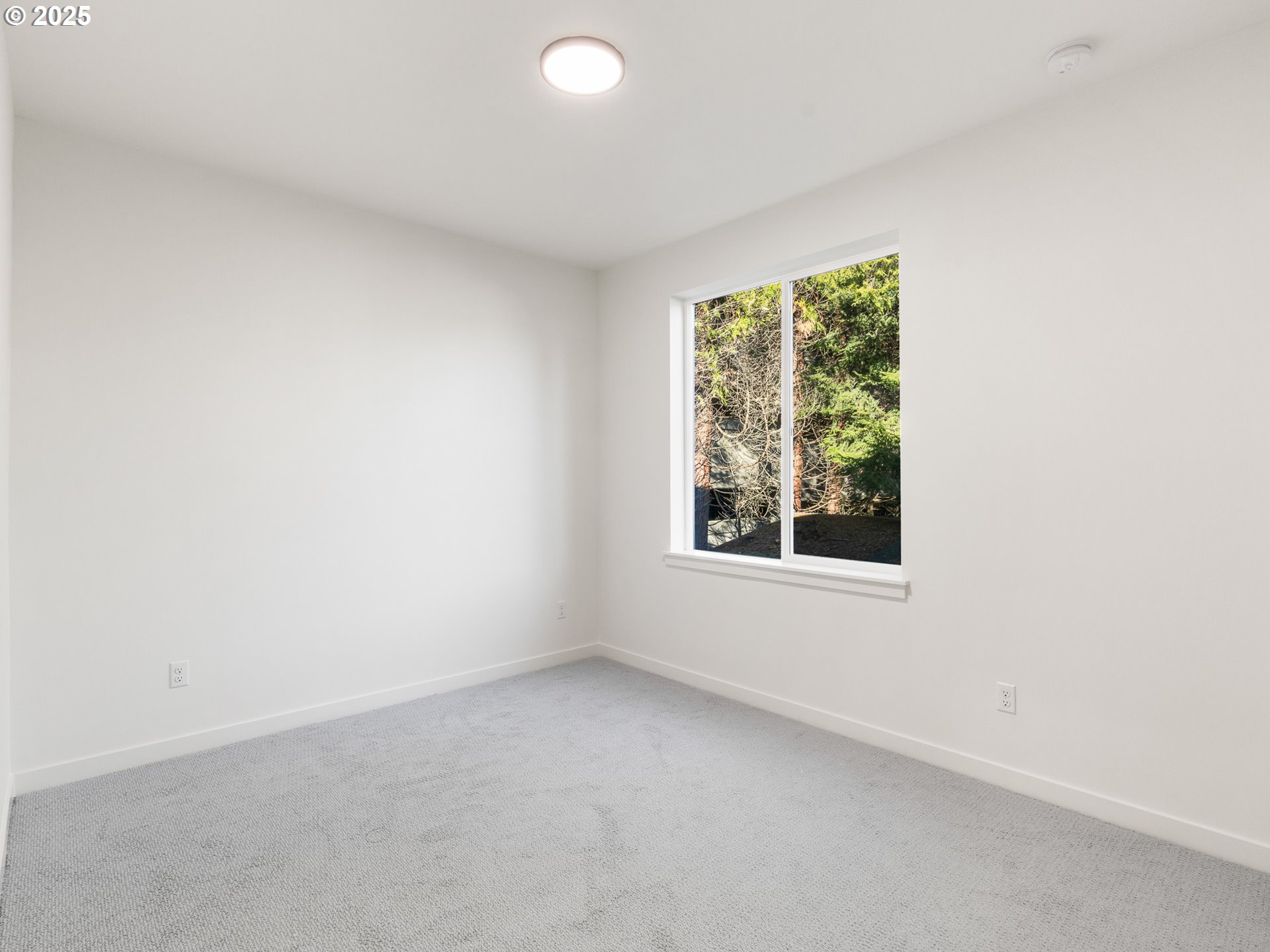 1327 NE 46th AVE 6