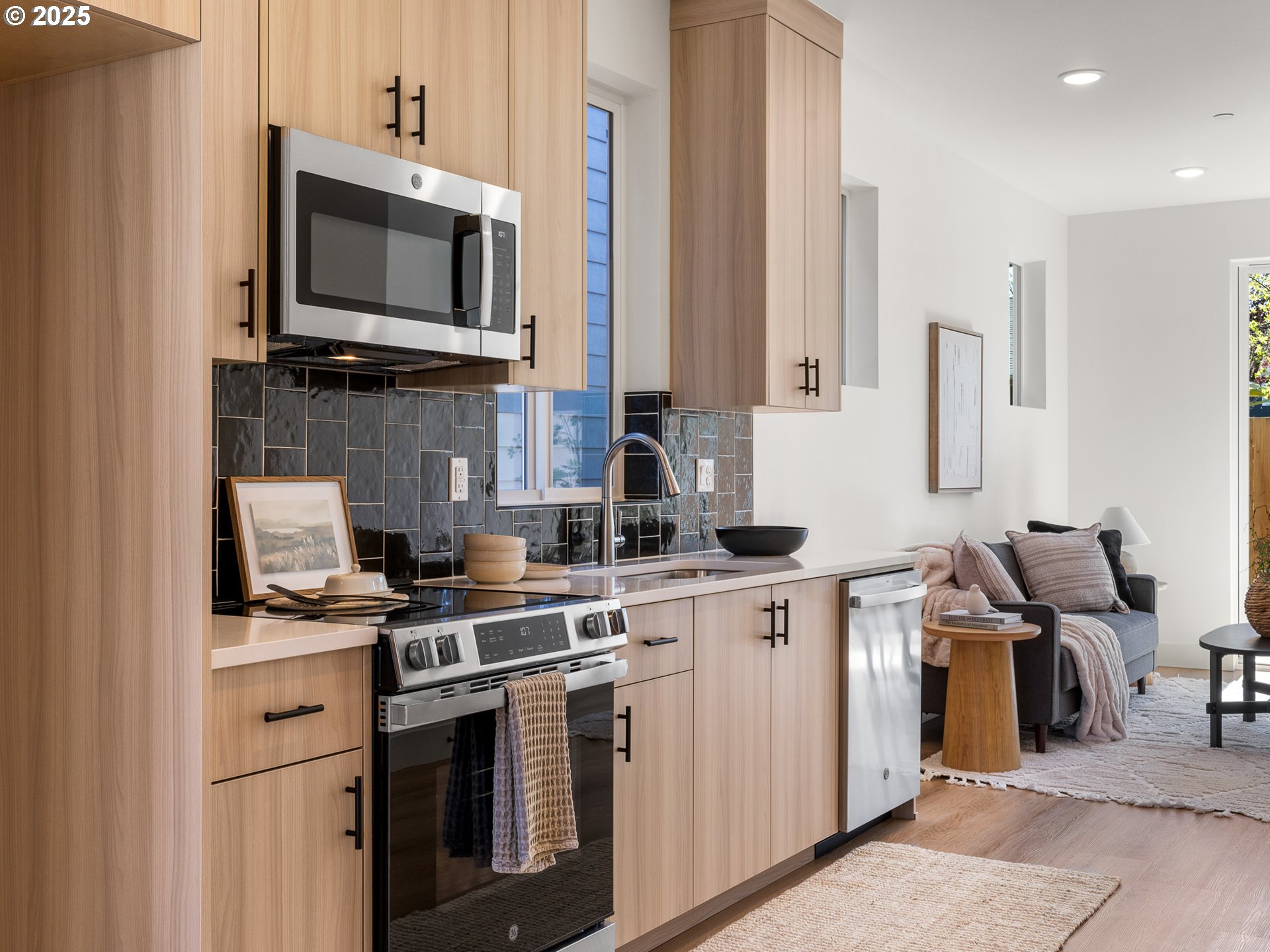 6020 NE Mason ST 9, Portland Unit: 9