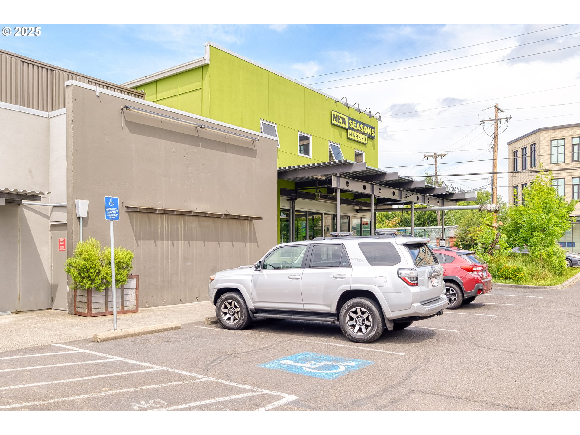 2021 SE CLINTON ST 103