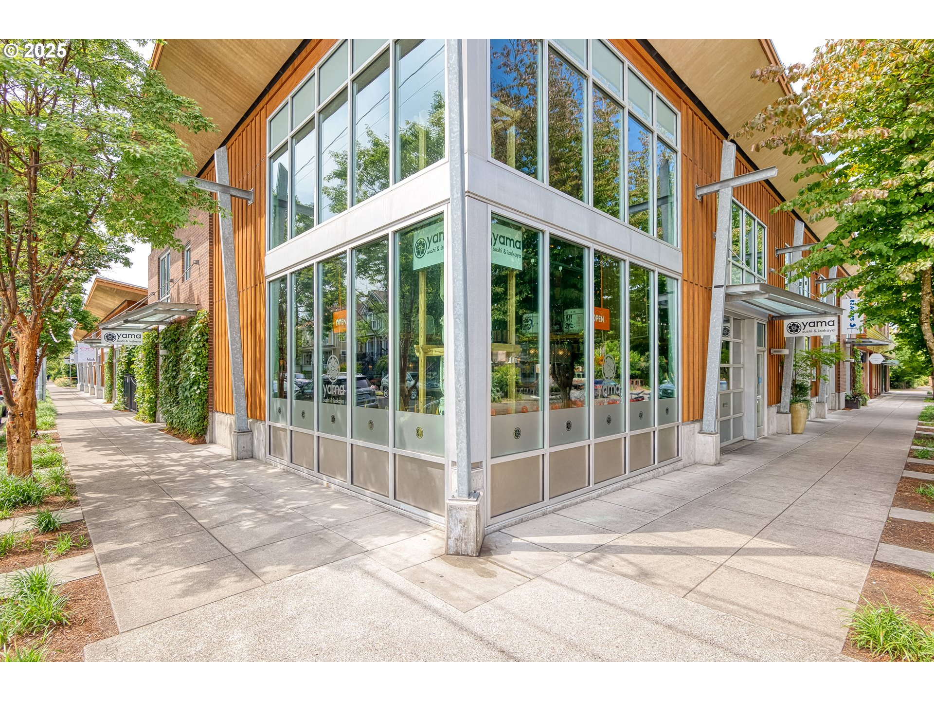 2021 SE CLINTON ST 103