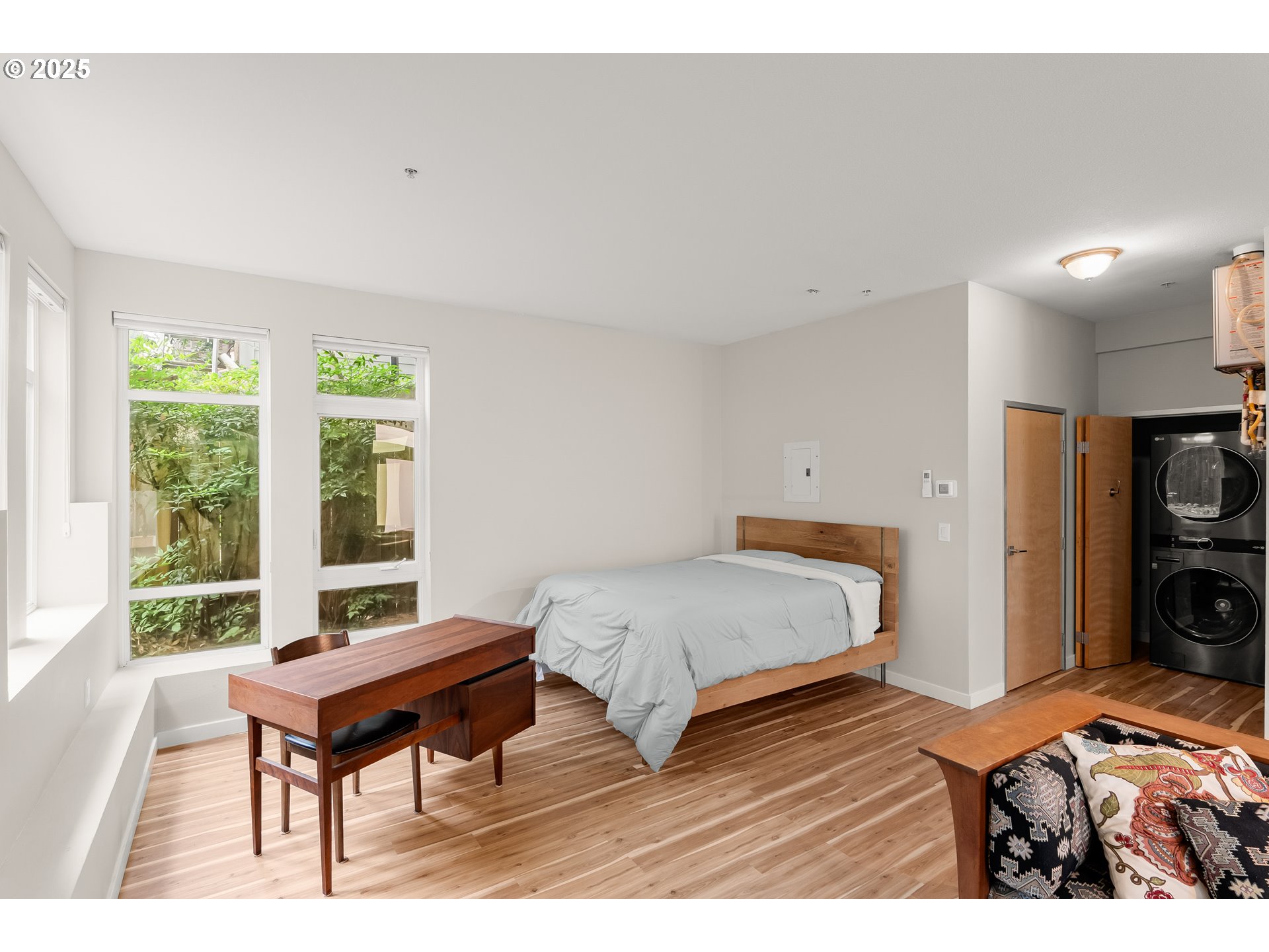 2021 SE CLINTON ST 103