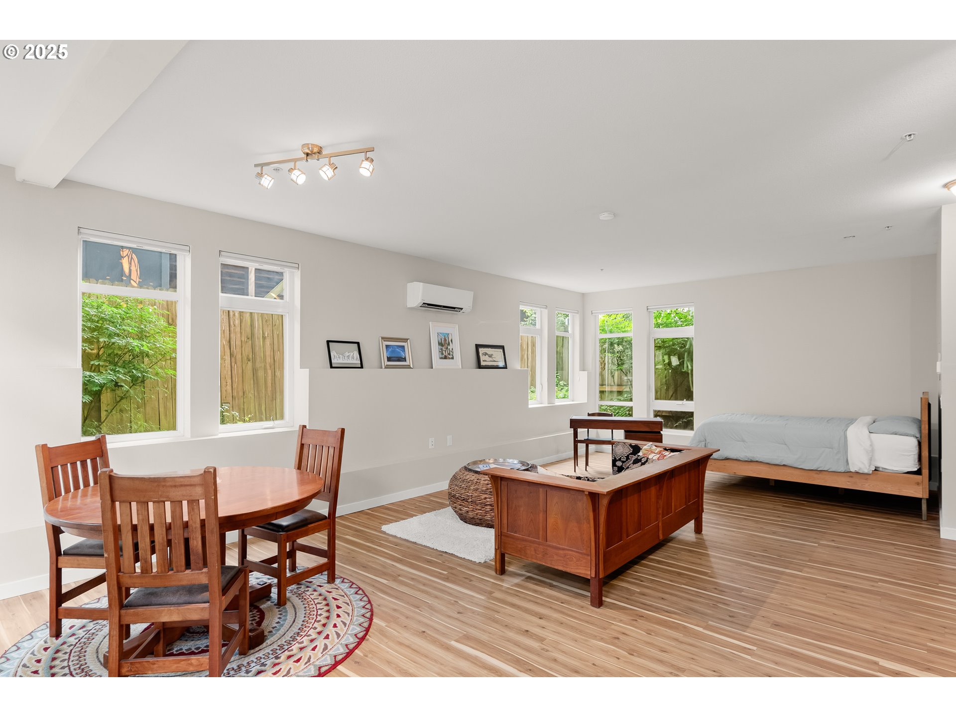 2021 SE CLINTON ST 103