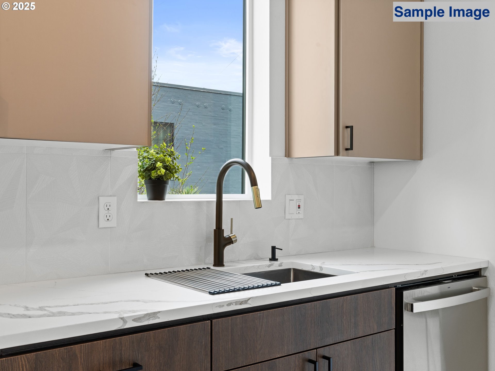 4950 SE Caruthers ST 5, Portland Unit: 5