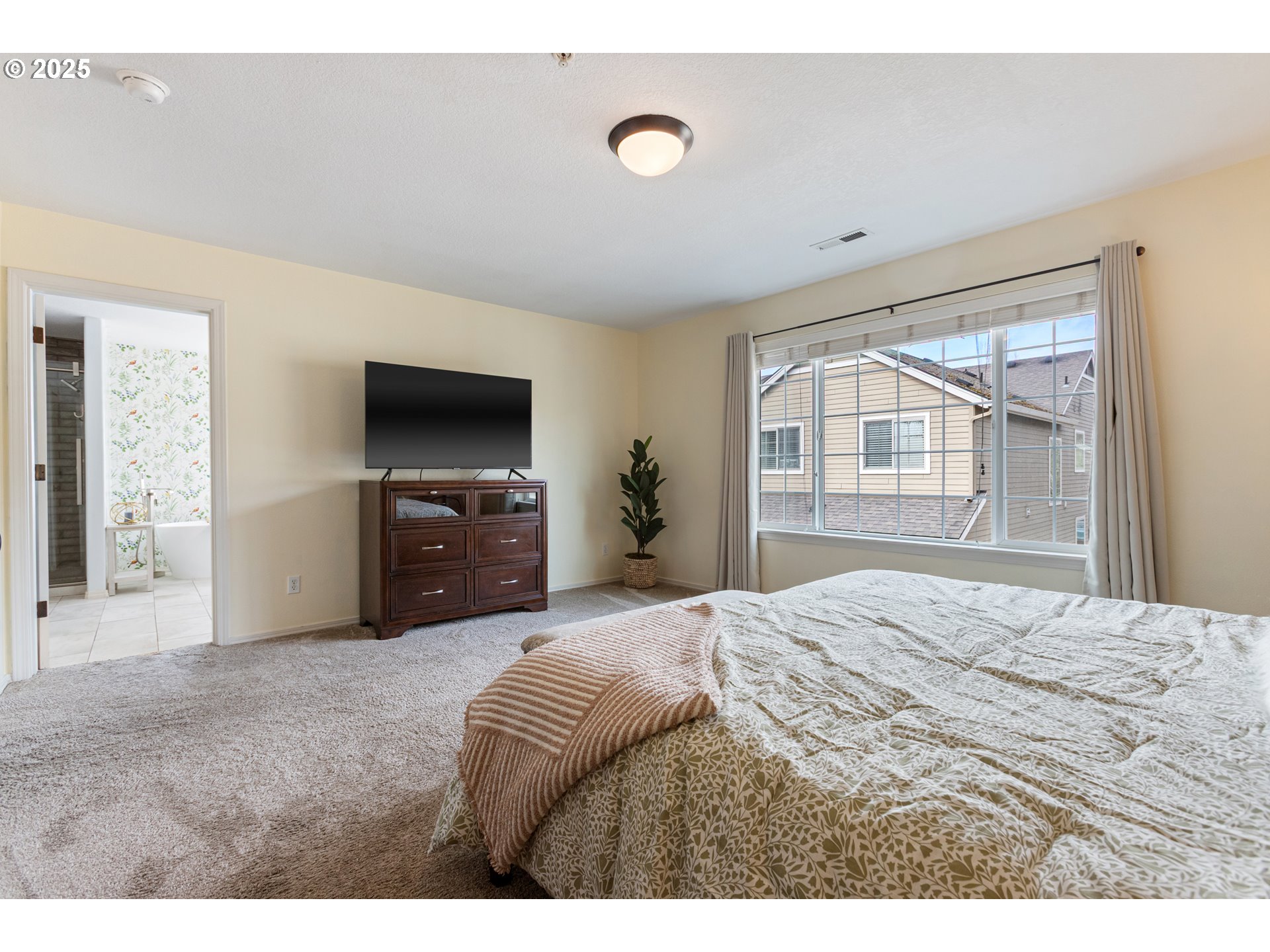 29319 SW CHARLOTTE LN