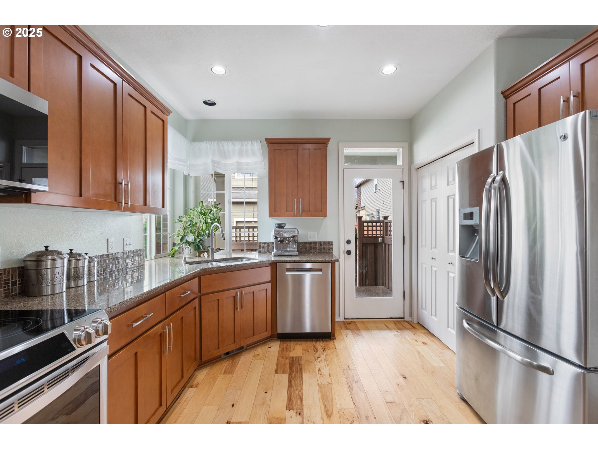 29319 SW CHARLOTTE LN