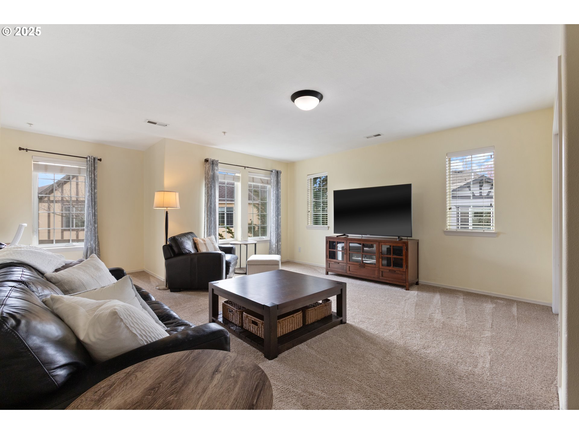 29319 SW CHARLOTTE LN