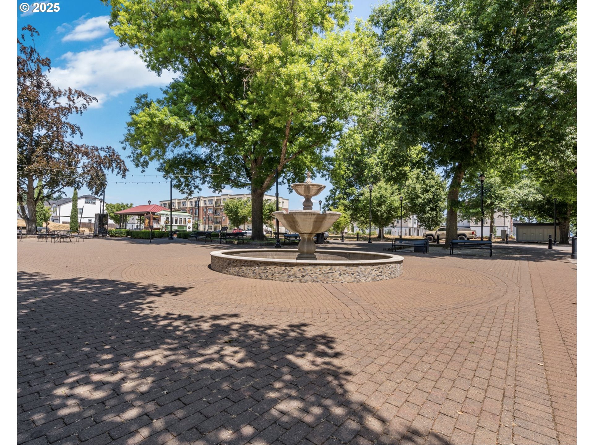 29319 SW CHARLOTTE LN