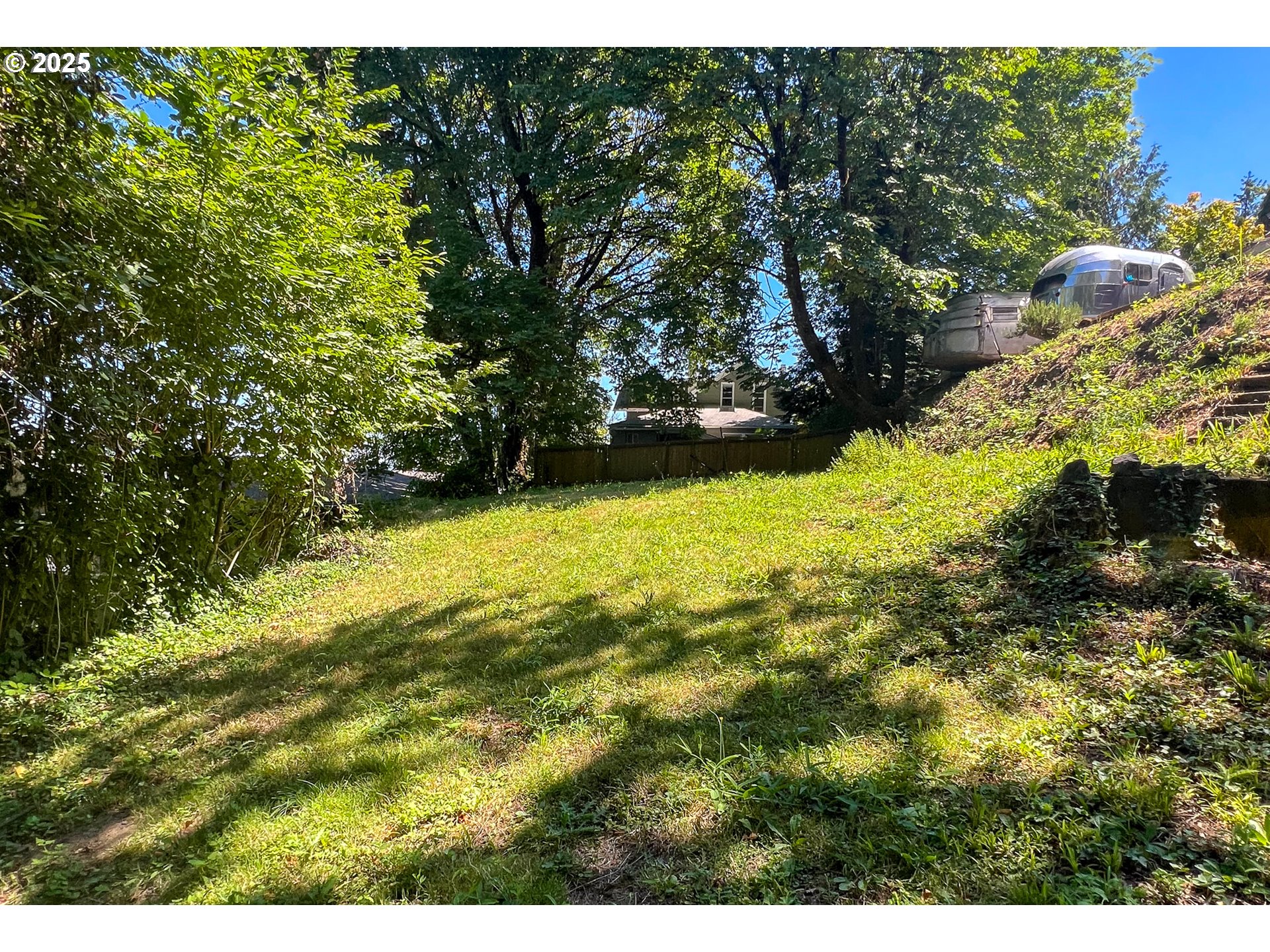 25 SW ABERNETHY ST N, Portland