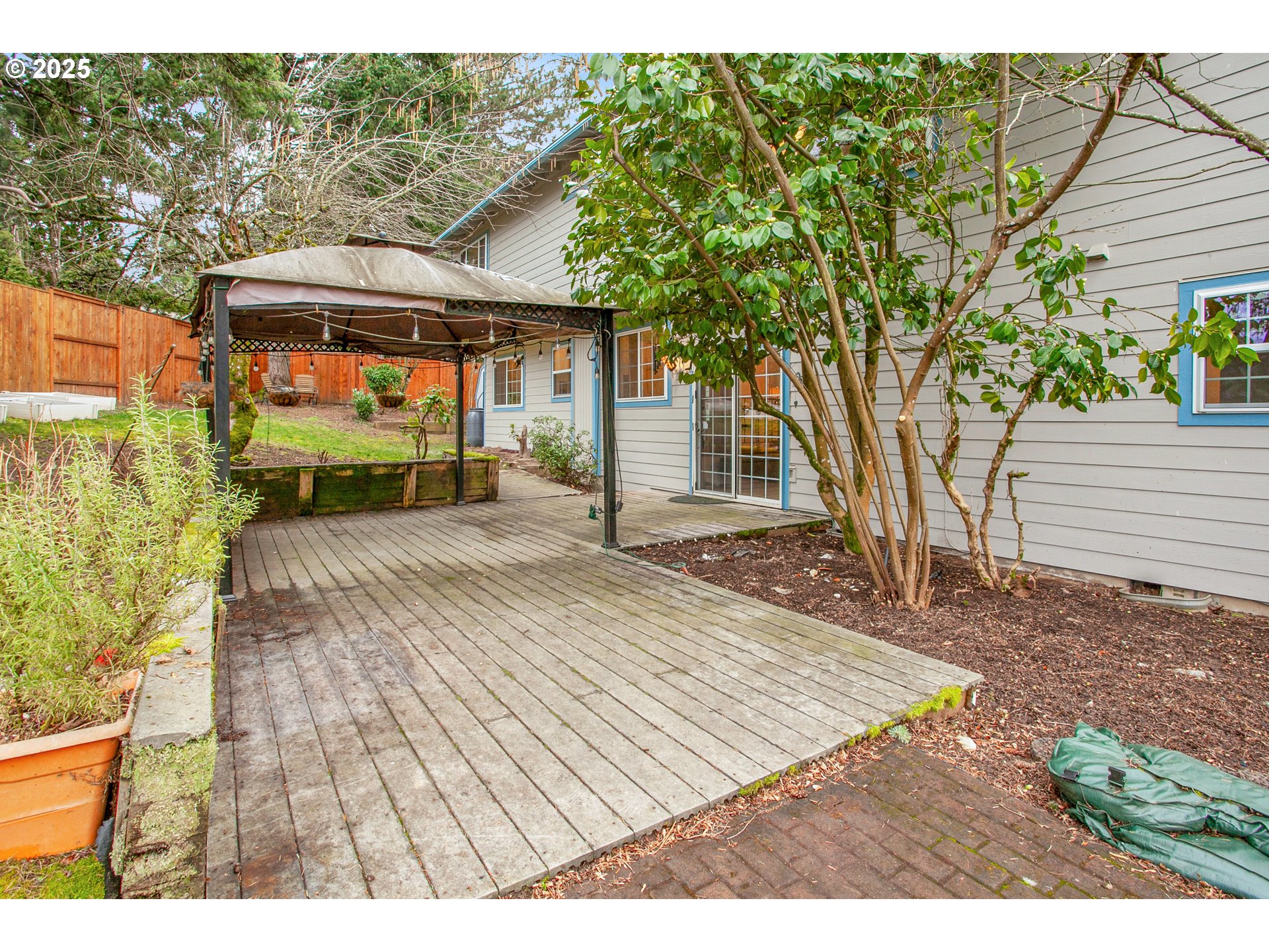 16211 SW ELLERSON ST