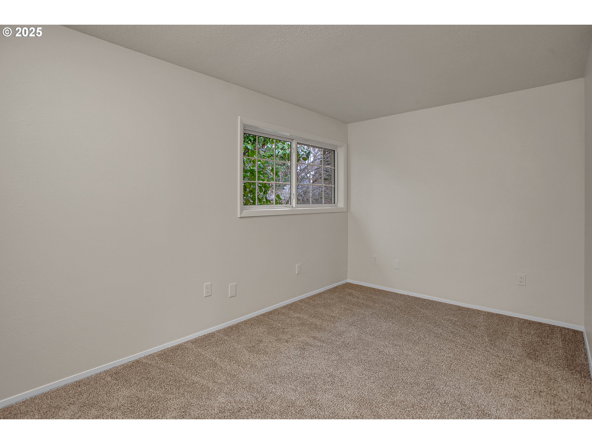 16211 SW ELLERSON ST