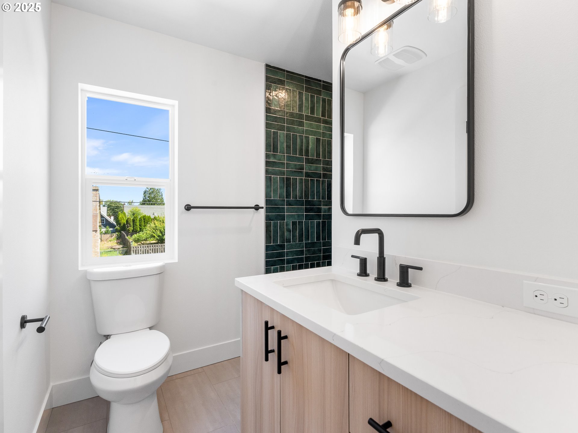 4354 NE Going ST, Portland