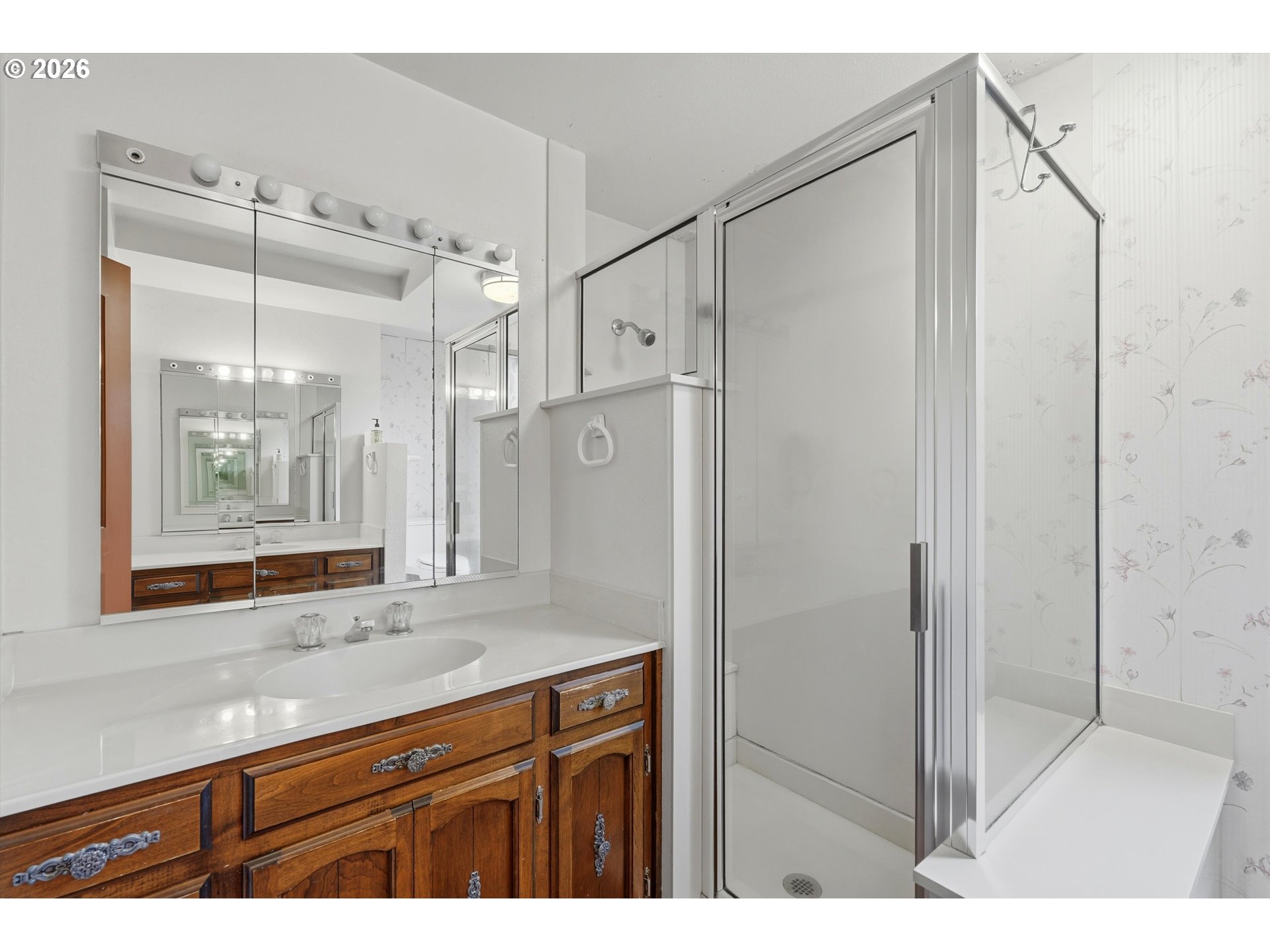 403 409 NE 156TH AVE